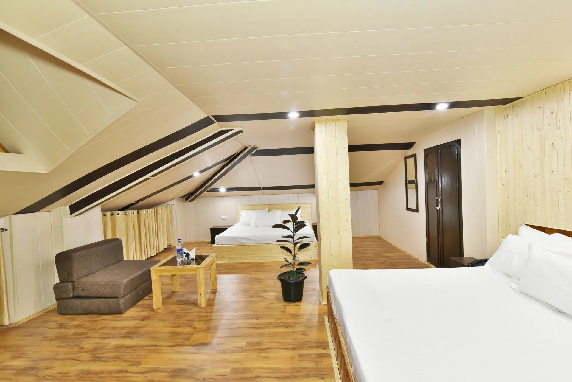 DLS Hotel Devlok Room