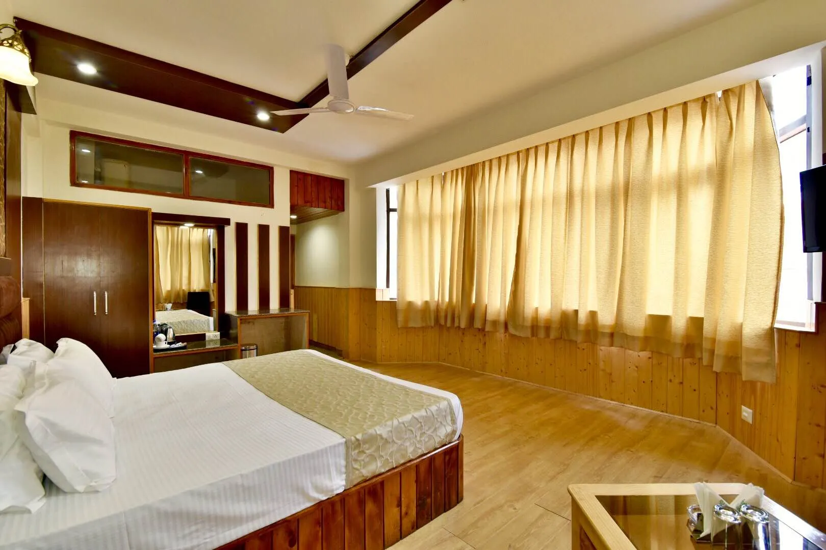 DLS Hotel Devlok Room