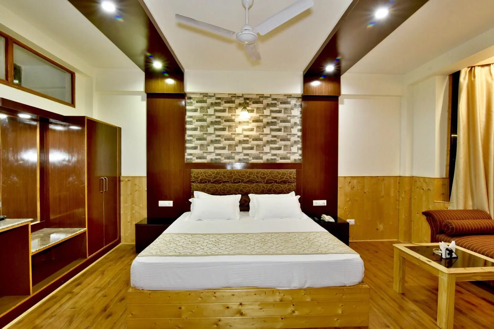 DLS Hotel Devlok Room