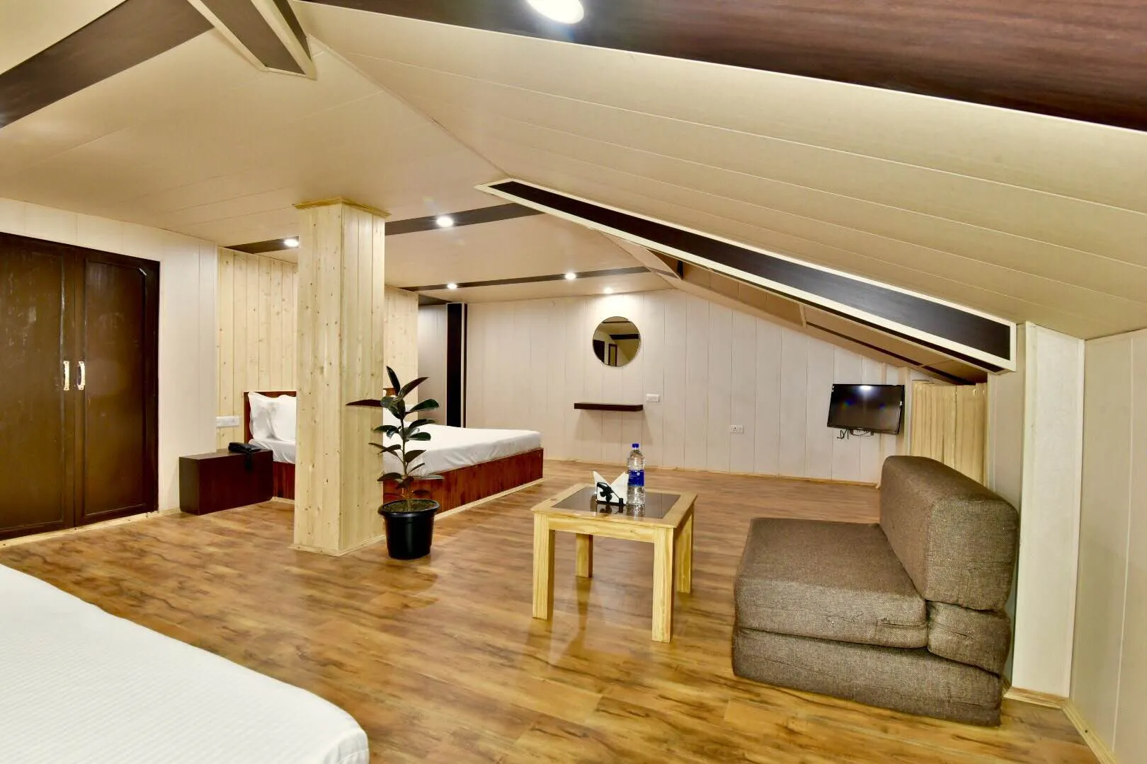 DLS Hotel Devlok Room