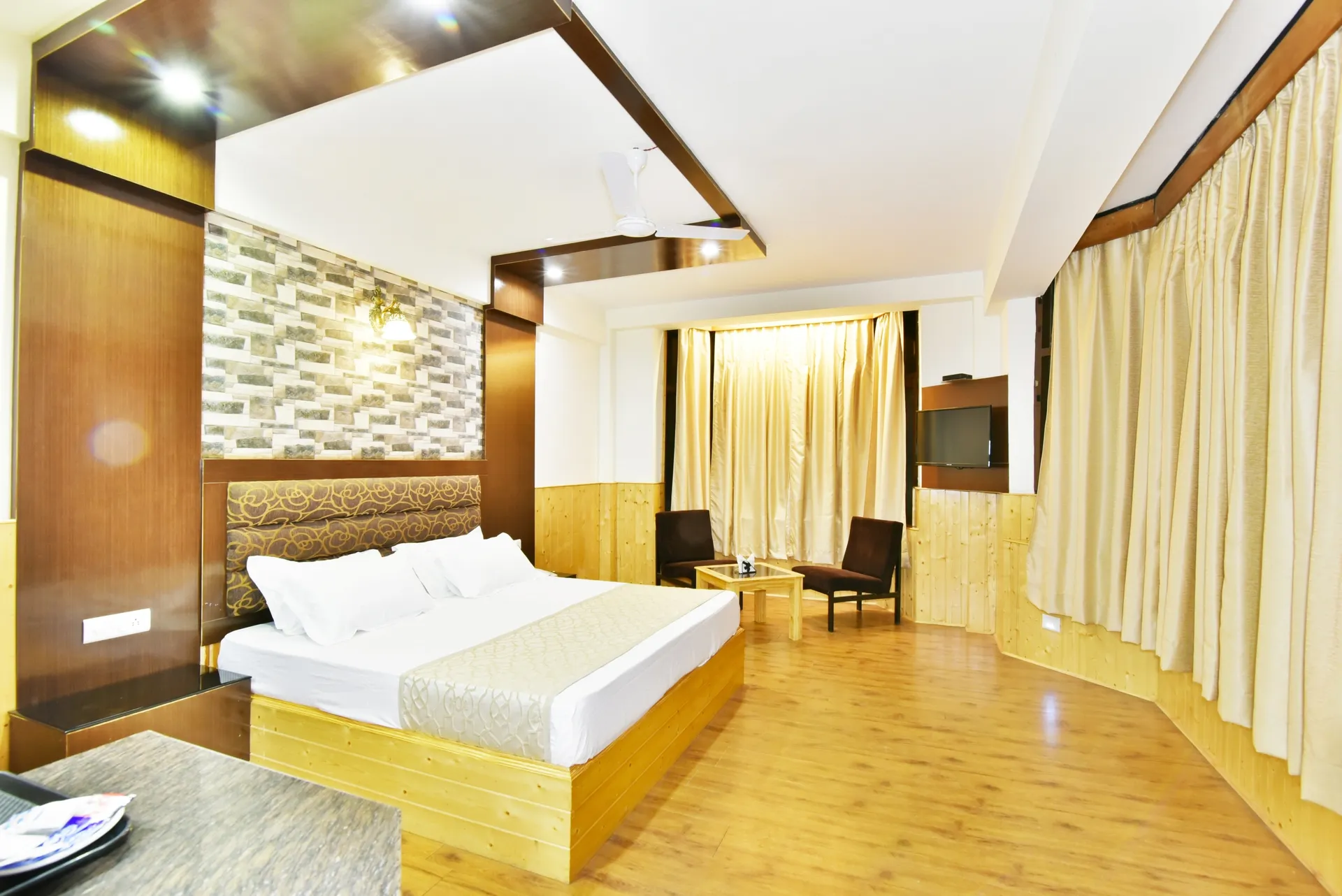 DLS Hotel Devlok Room