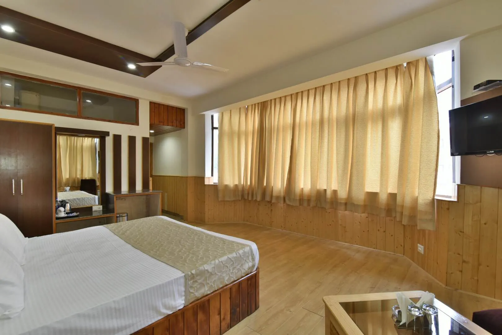 DLS Hotel Devlok Room
