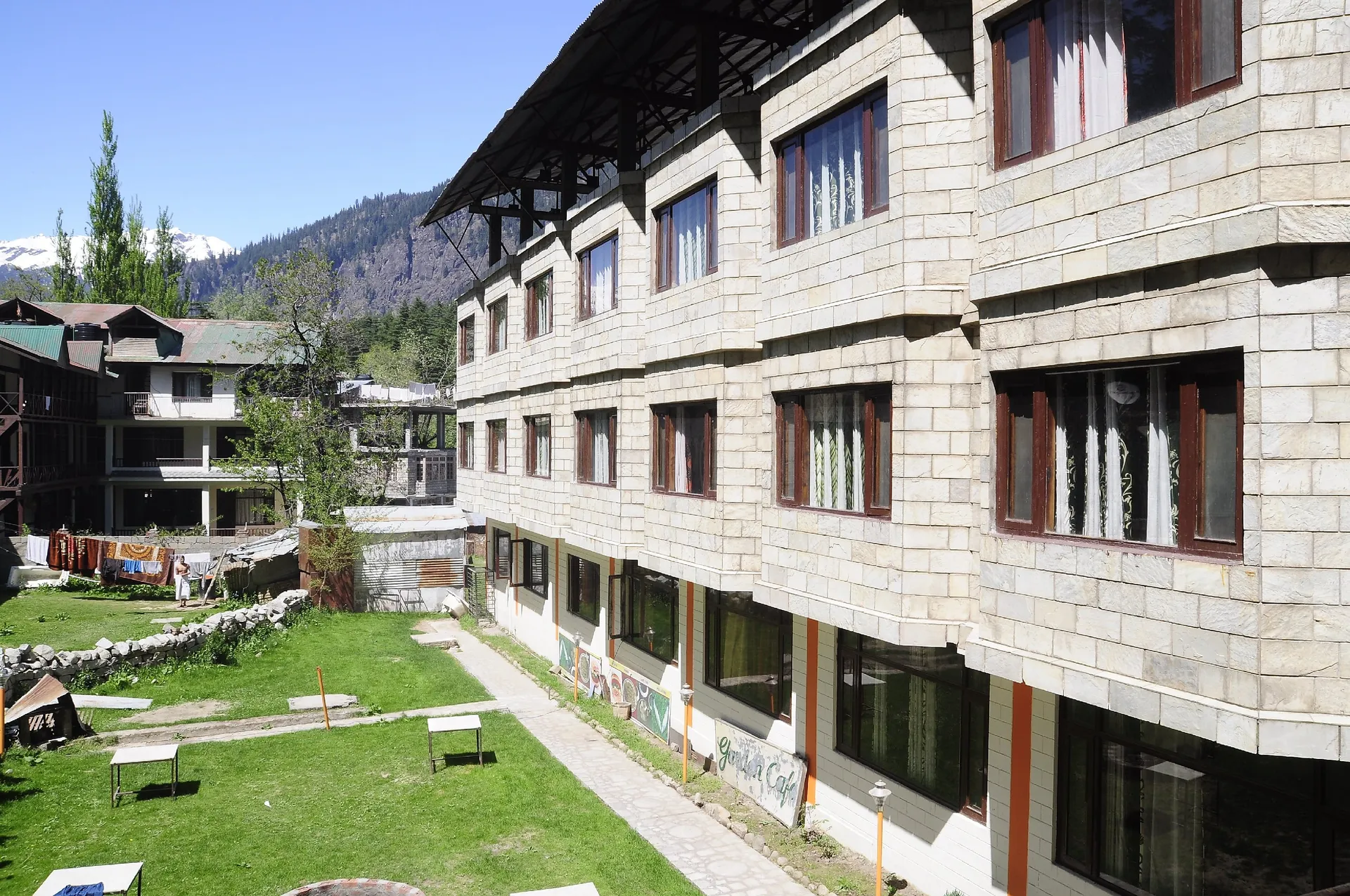 DLS Kapoor Resort Facade