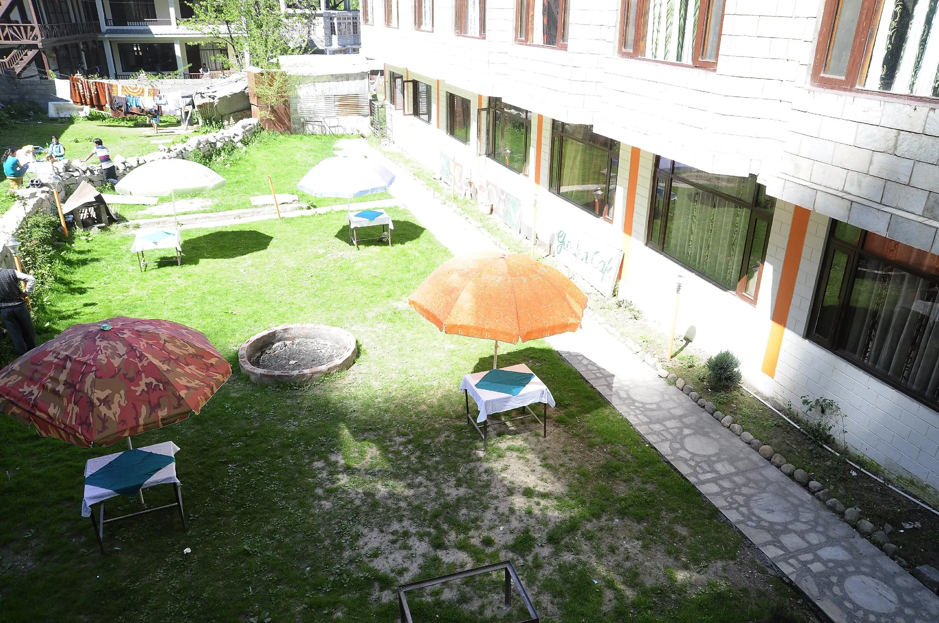 DLS Kapoor Resort Garden