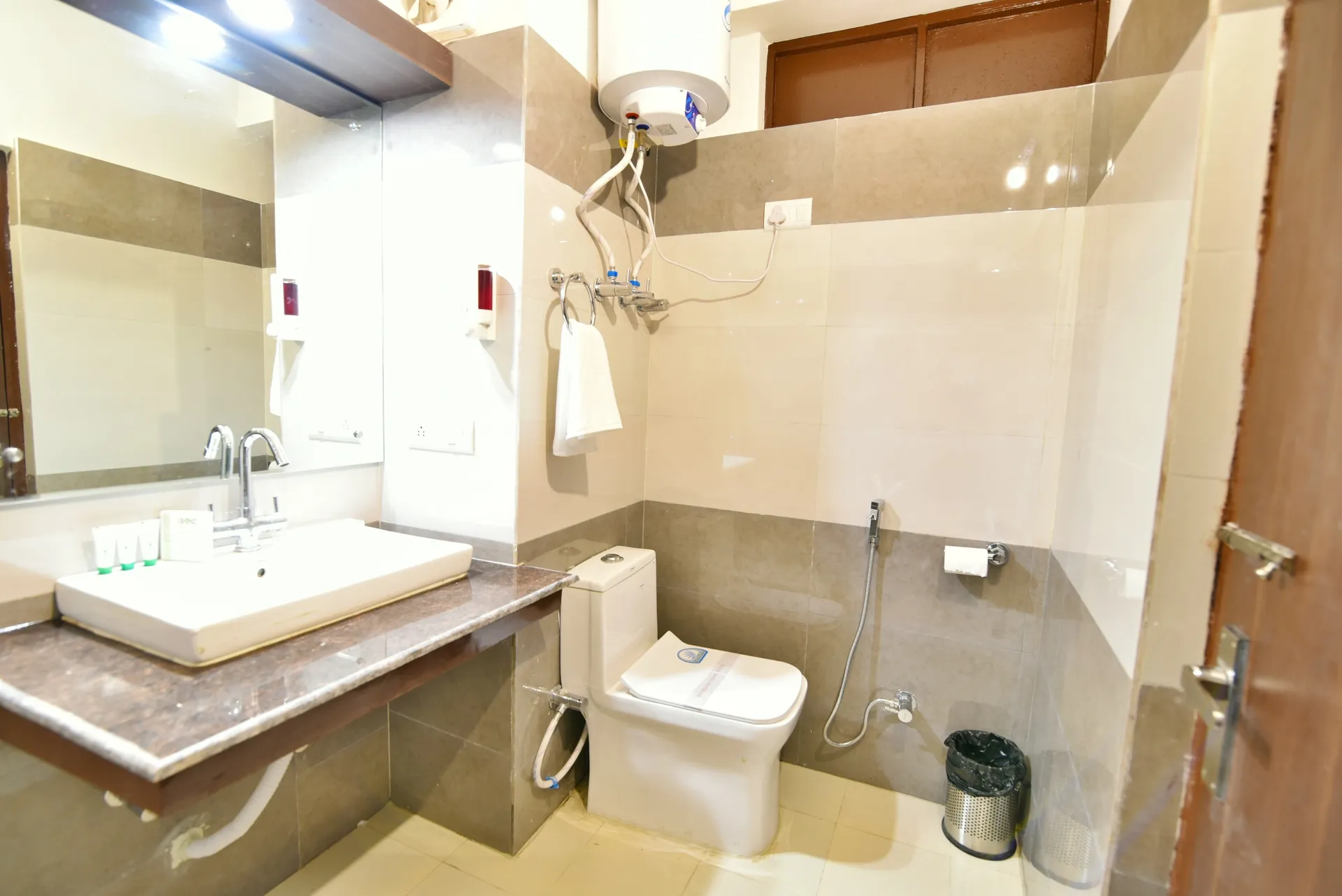 DLS Kapoor Resort Room