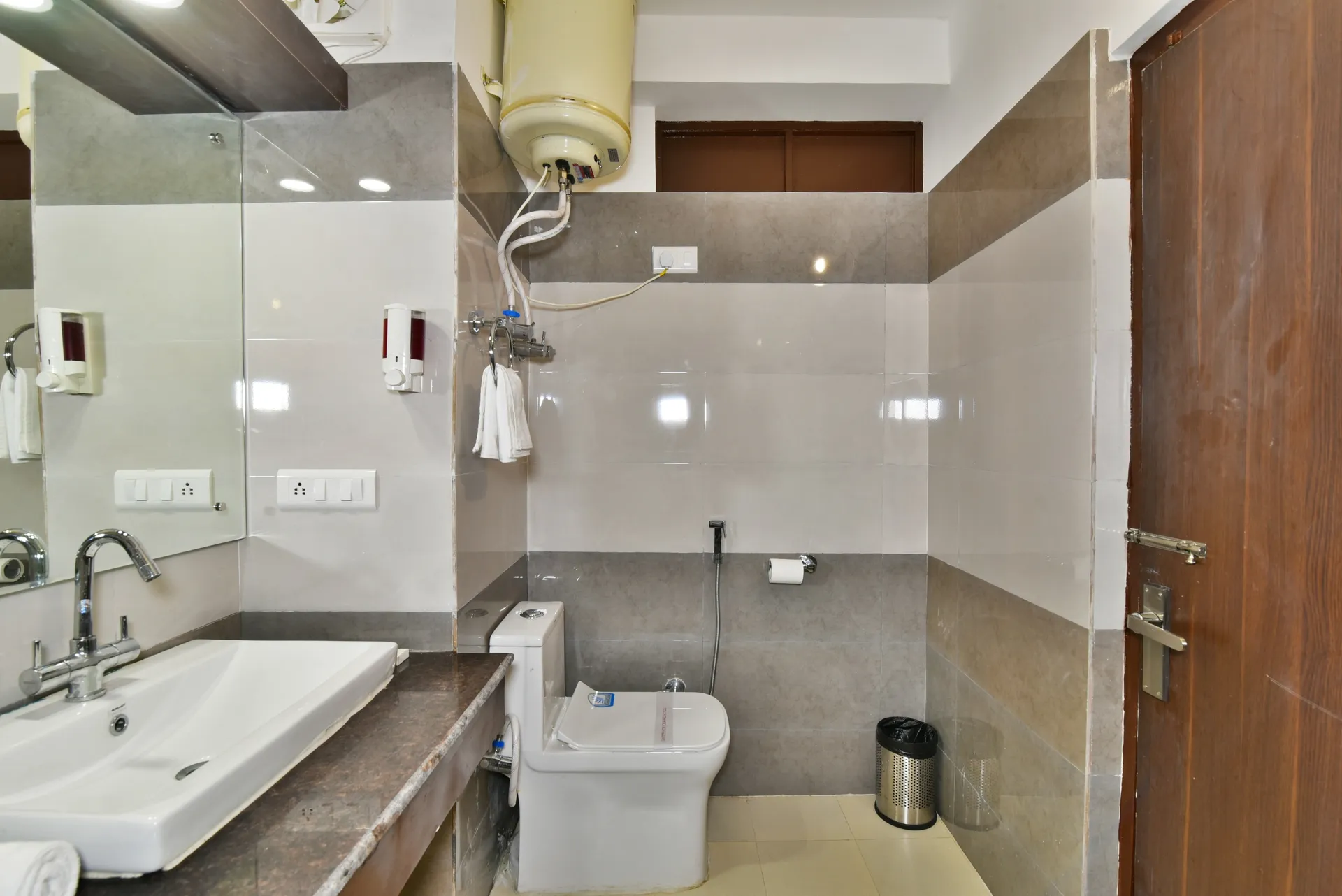 DLS Kapoor Resort Washroom