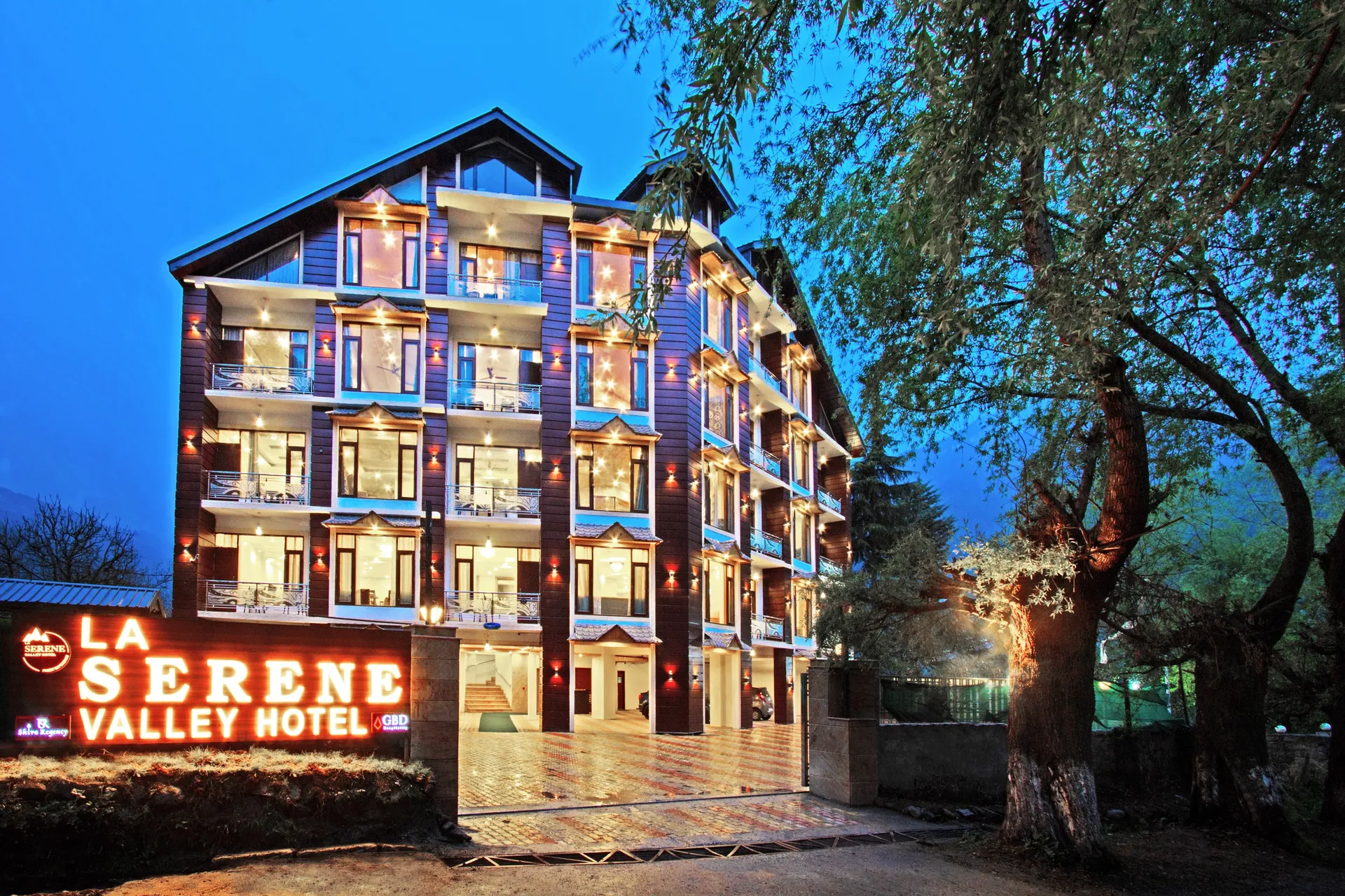 DLS La serene Valley Entrance