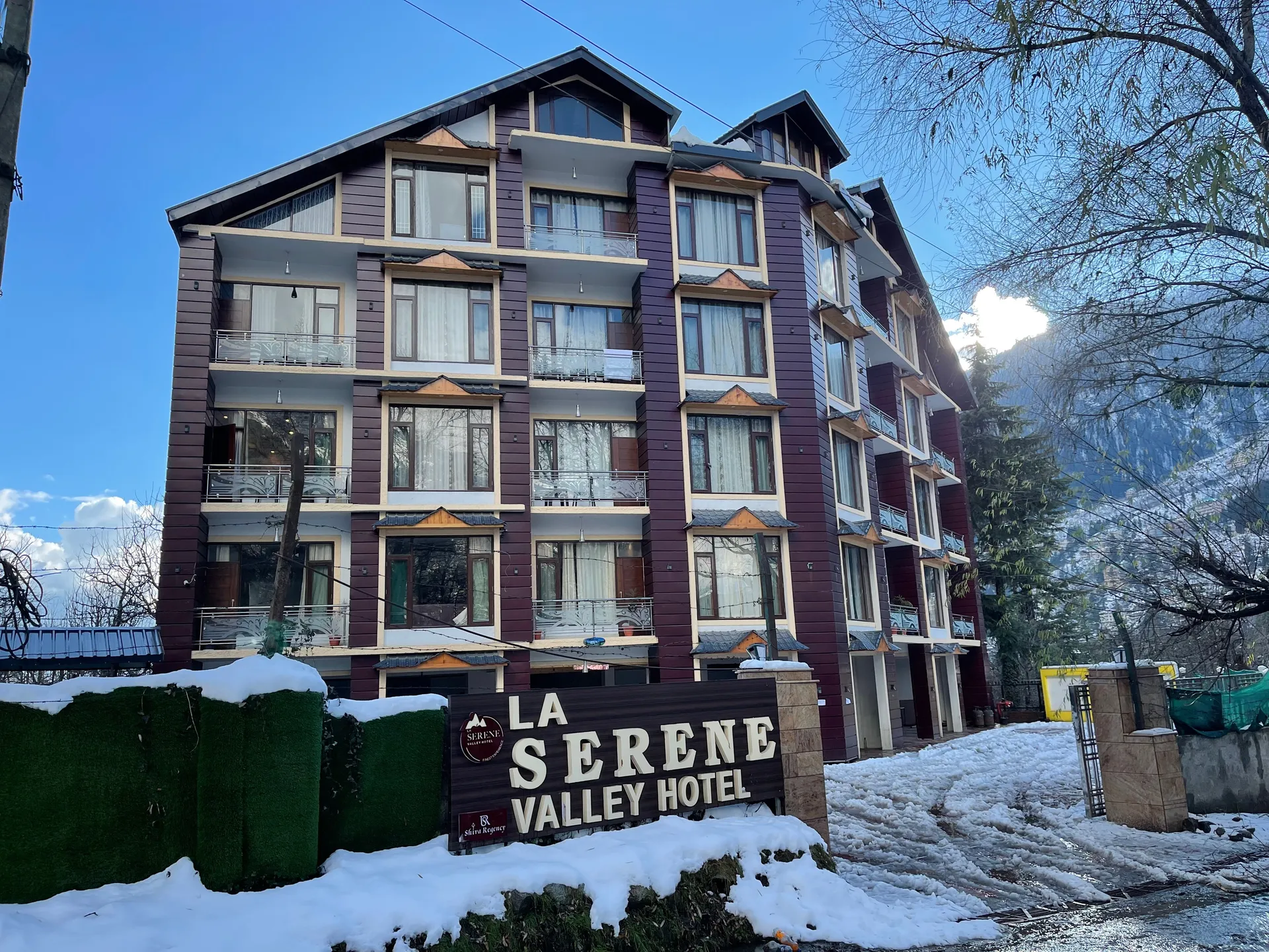 DLS La serene Valley Facade