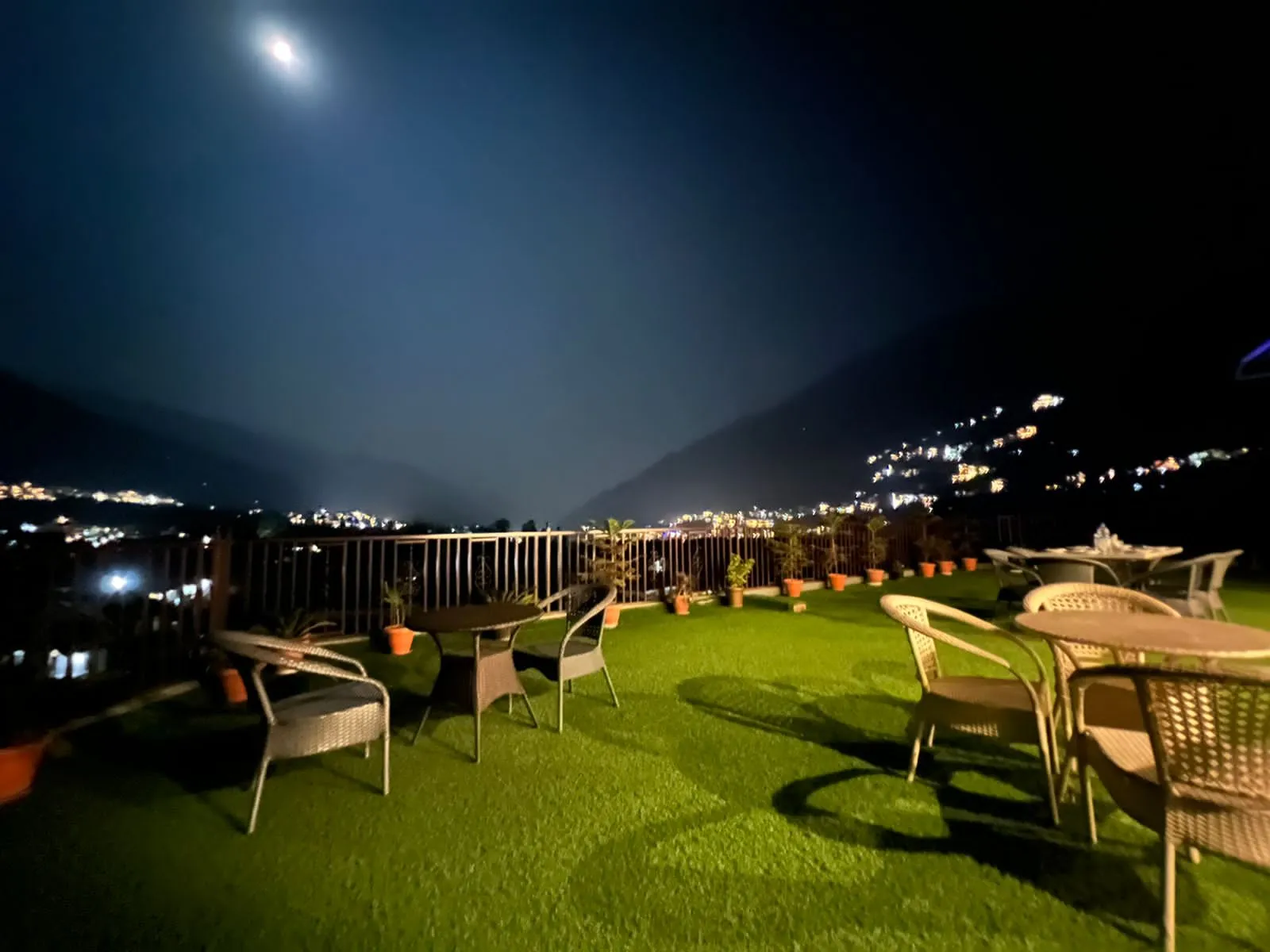 DLS La serene Valley Outdoors