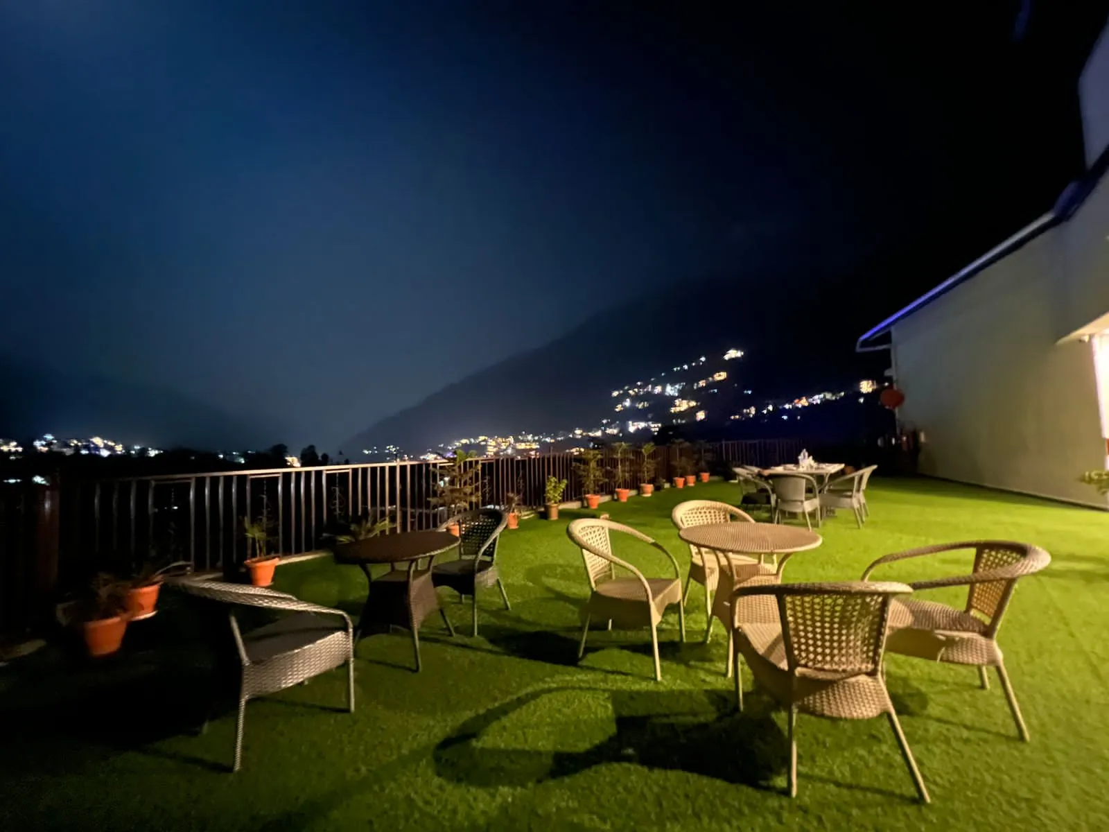 DLS La serene Valley Outdoors