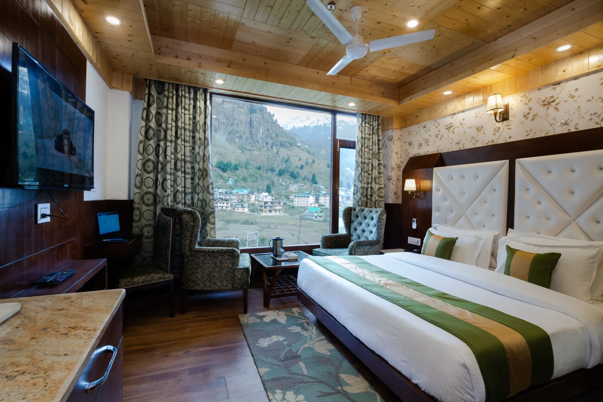 DLS La serene Valley Room