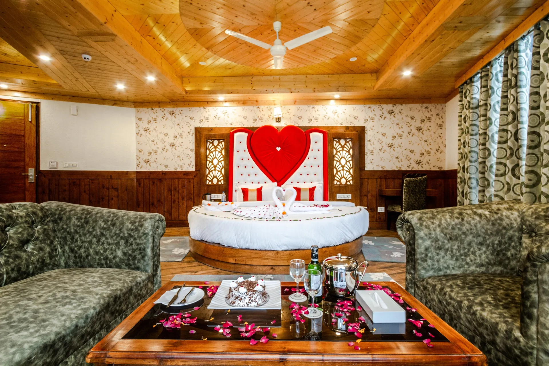 DLS La serene Valley Room