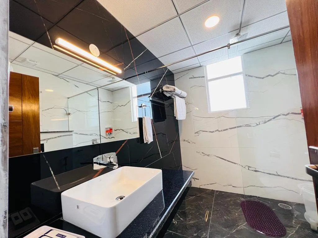 DLS La serene Valley Room