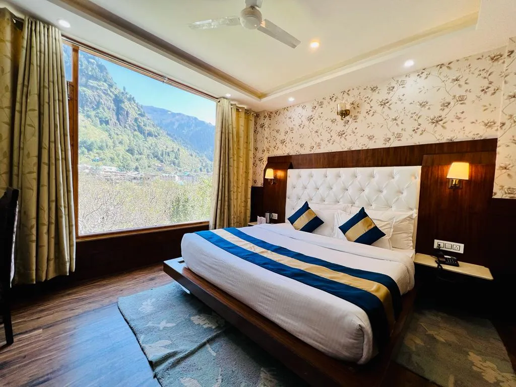 DLS La serene Valley Room