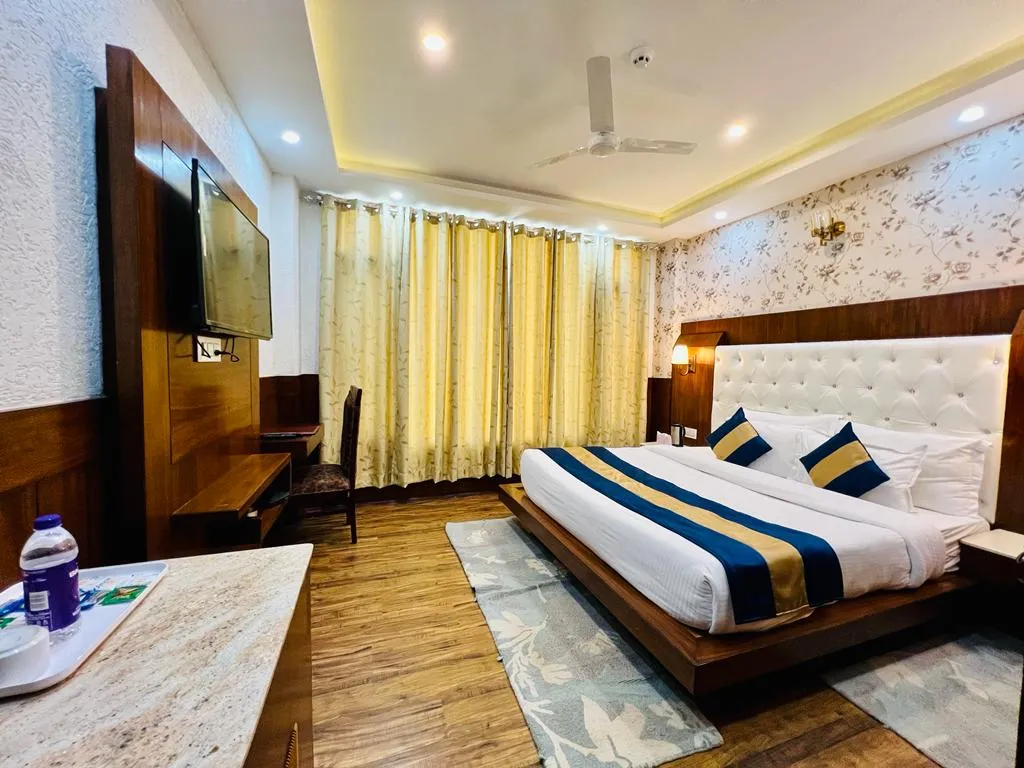 DLS La serene Valley Room