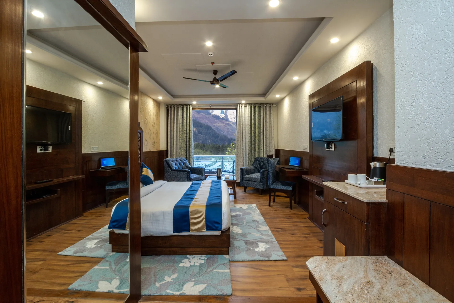 DLS La serene Valley Room