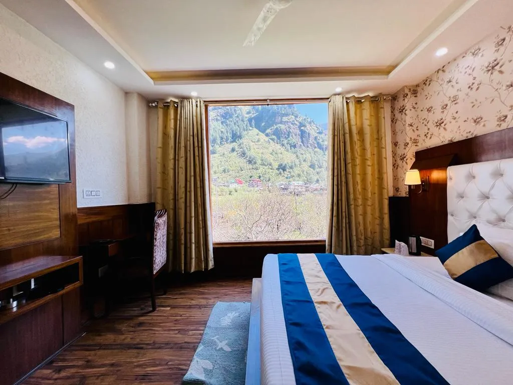 DLS La serene Valley Room