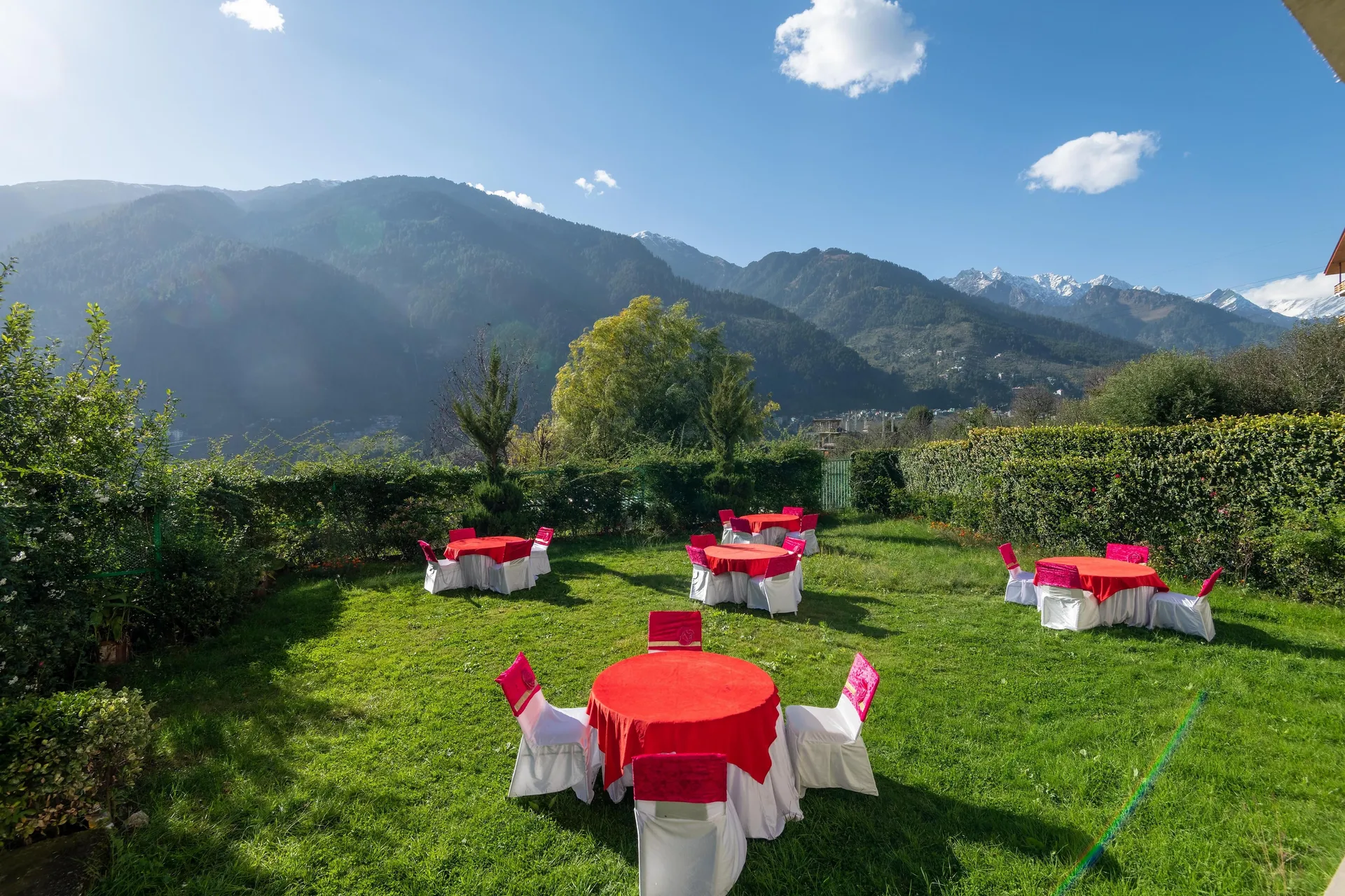 DLS Serenity Resort and Spa Garden