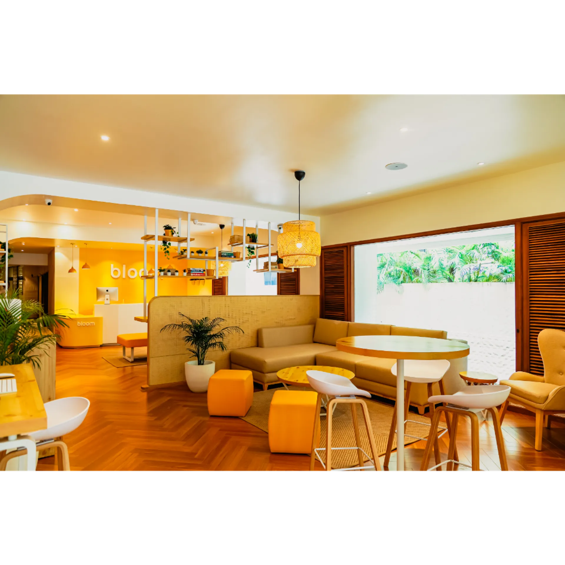 Bloom Hotel - Juhu Common Area
