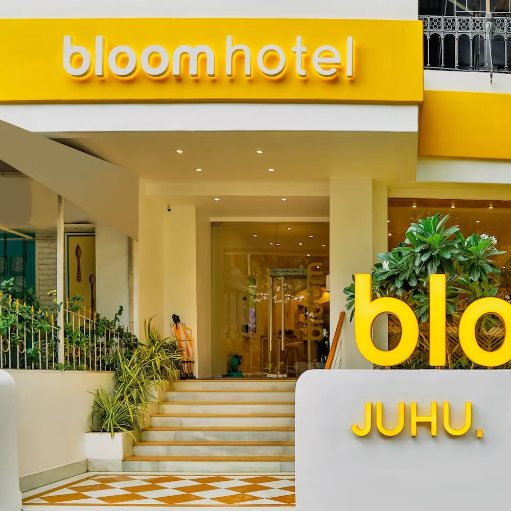 Bloom Hotel - Juhu Facade