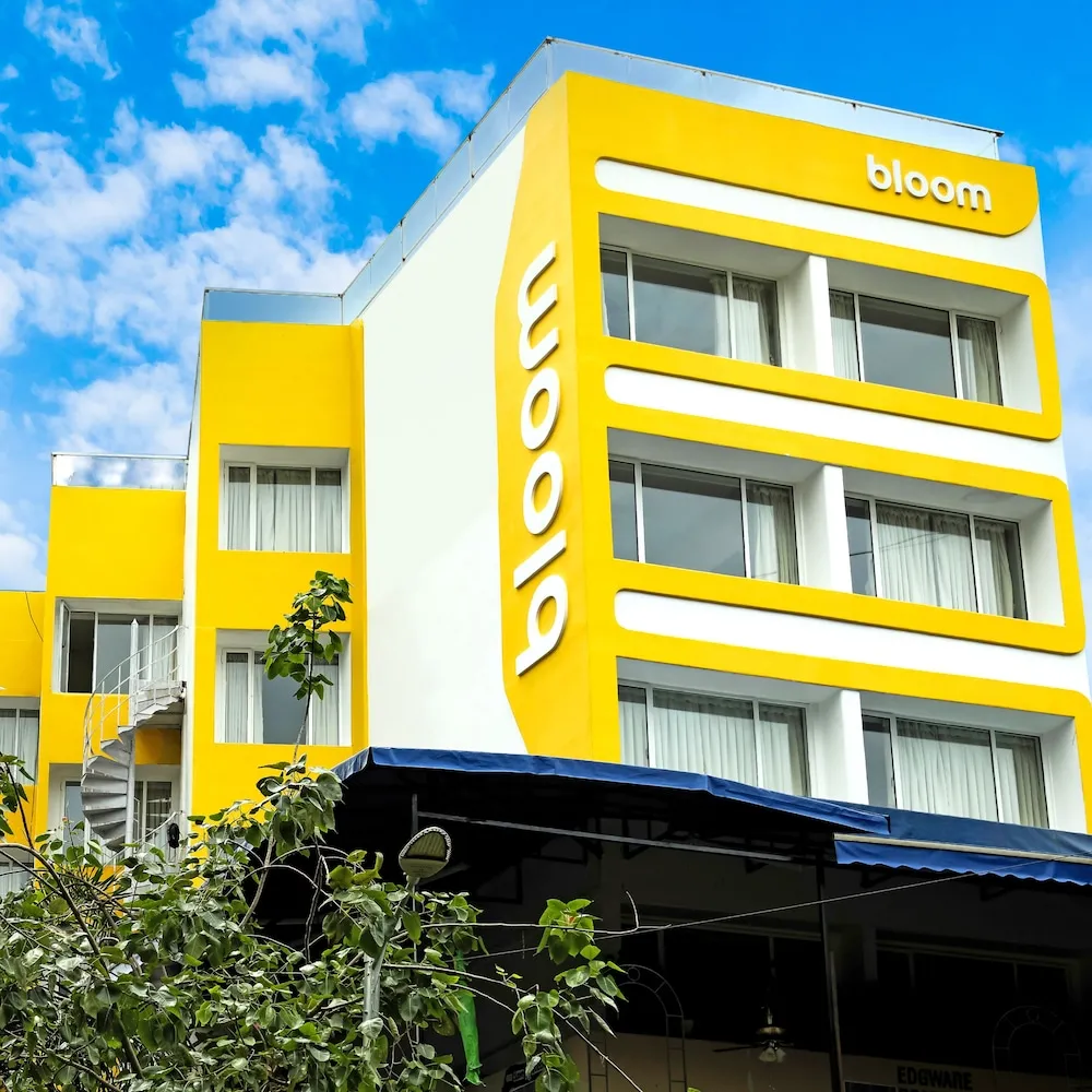 Bloom Hotel - Juhu Outdoors