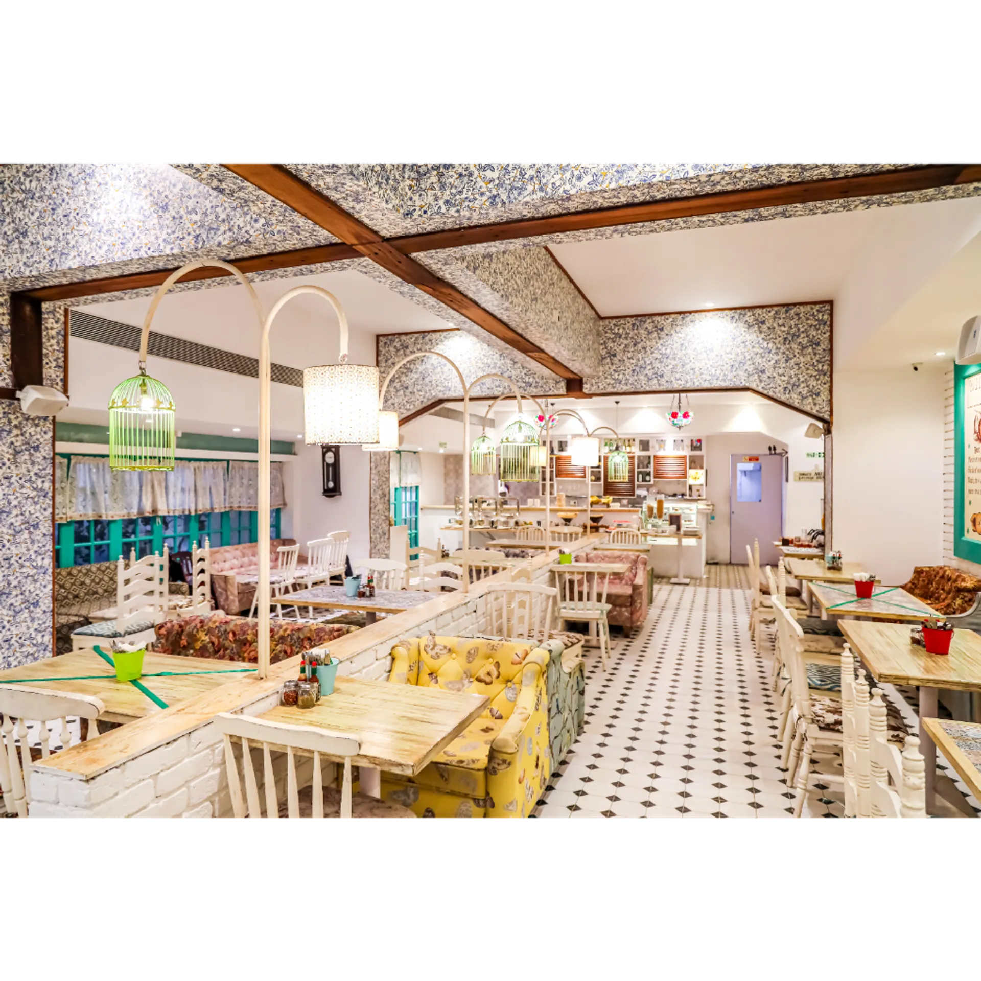 Bloom Hotel - Juhu Restaurant