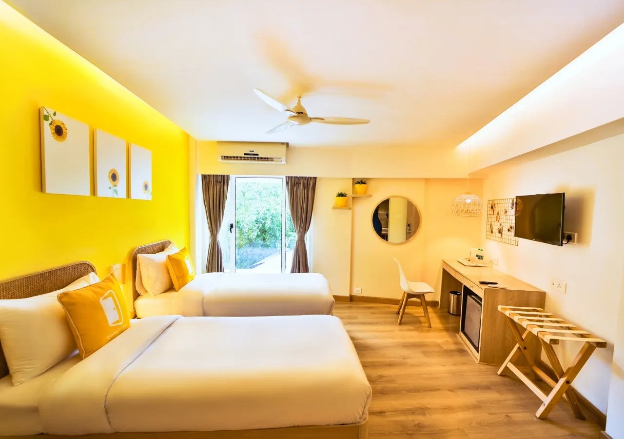 Bloom Hotel - Juhu Room