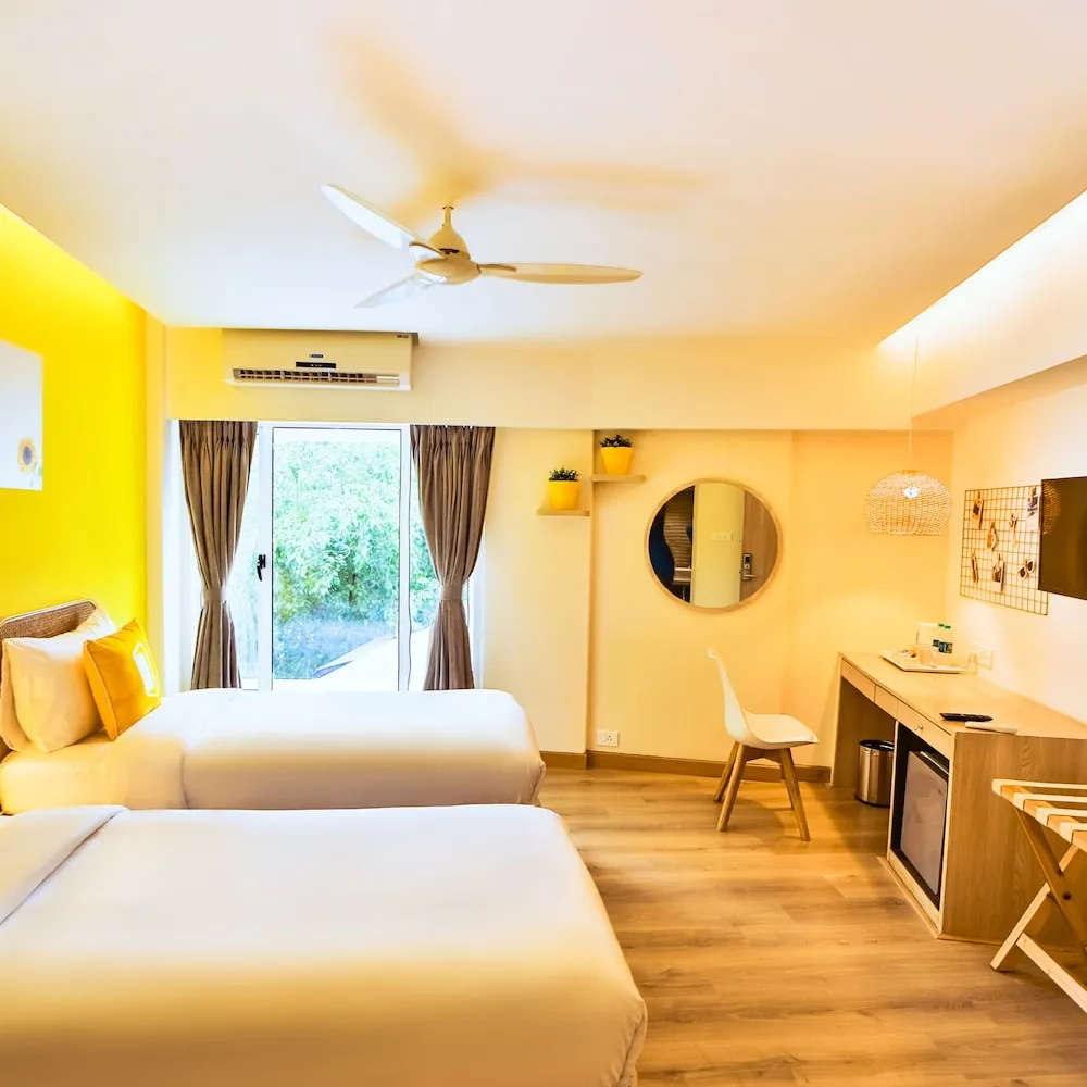 Bloom Hotel - Juhu Room