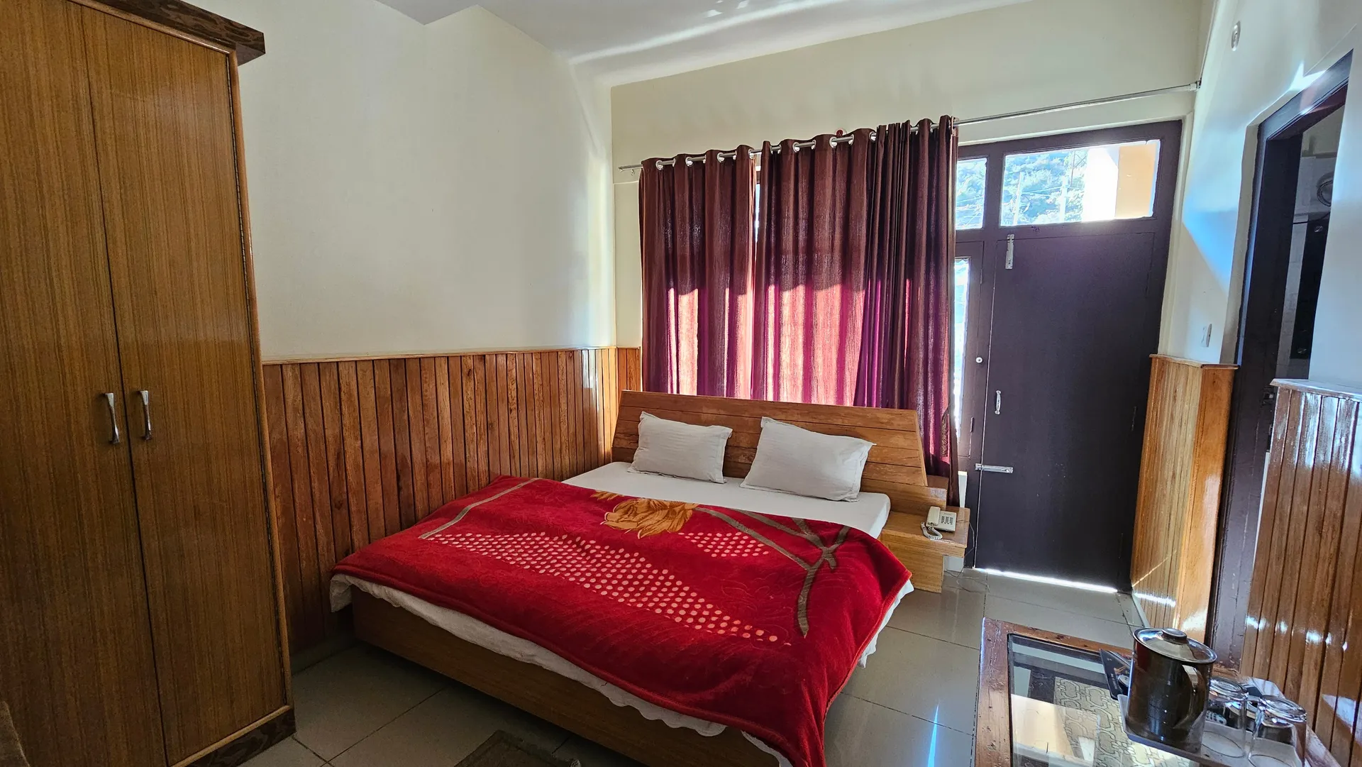 Hotel Bala Paradise Room