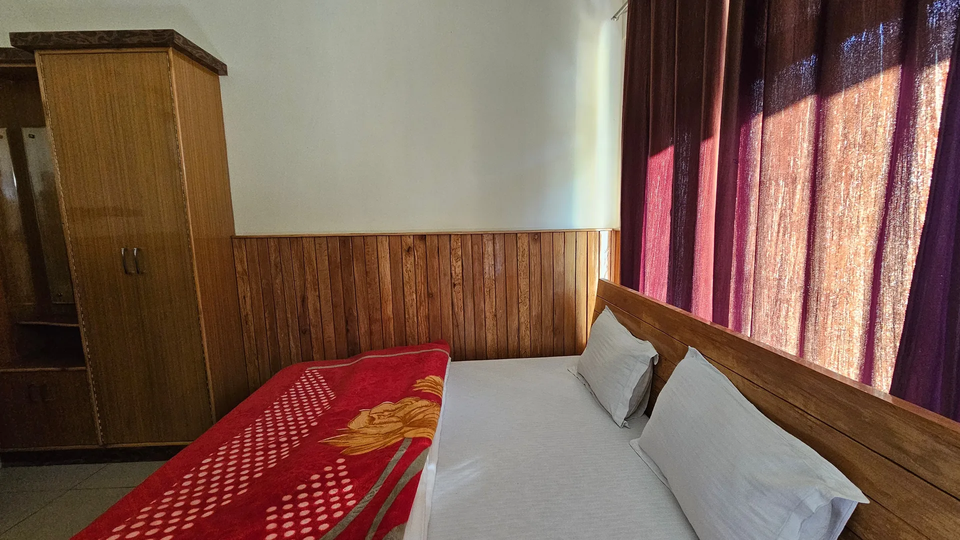 Hotel Bala Paradise Room