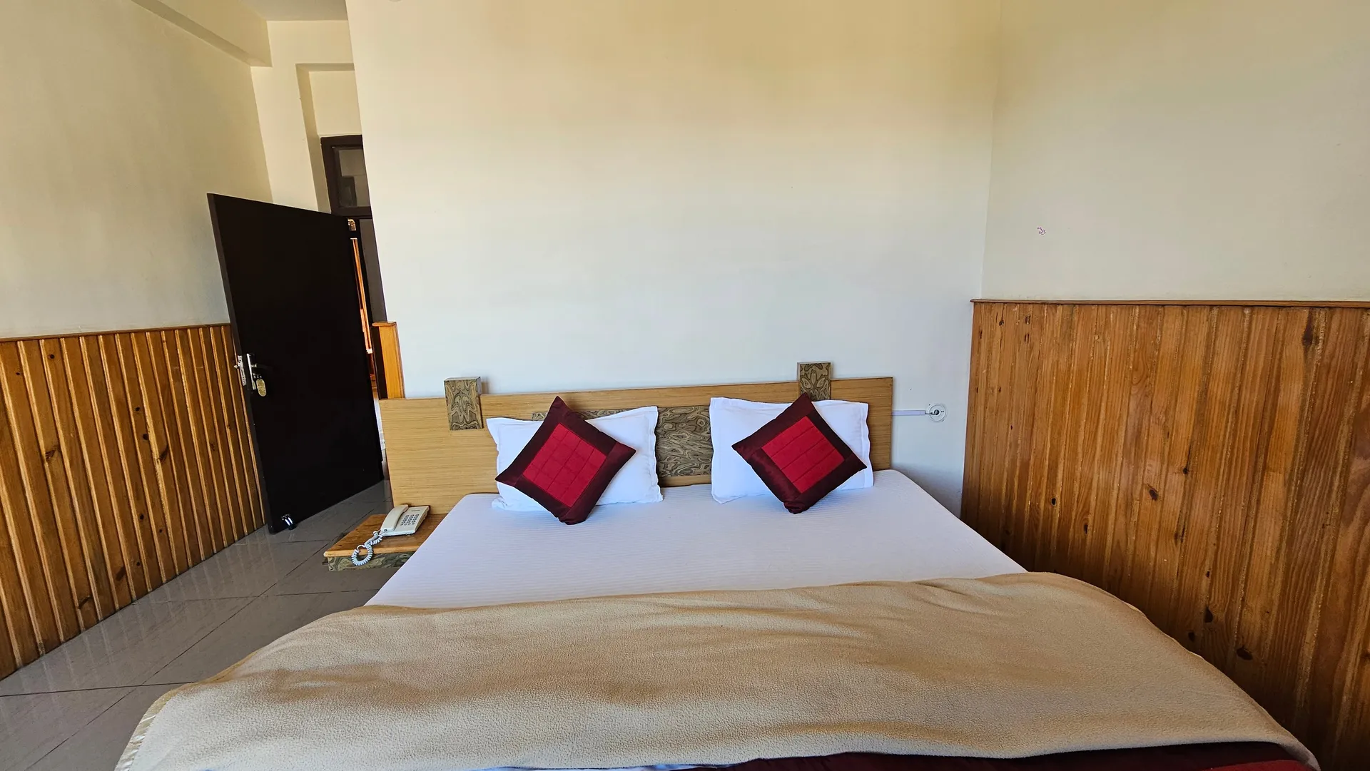 Hotel Bala Paradise Room