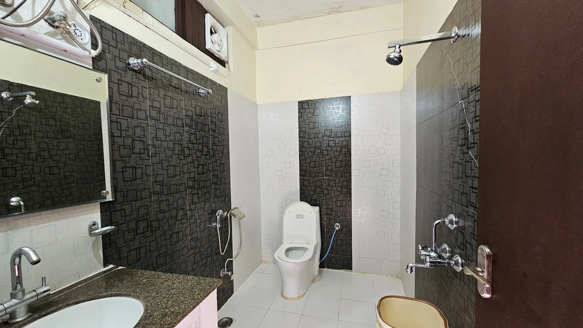 Hotel Bala Paradise Room