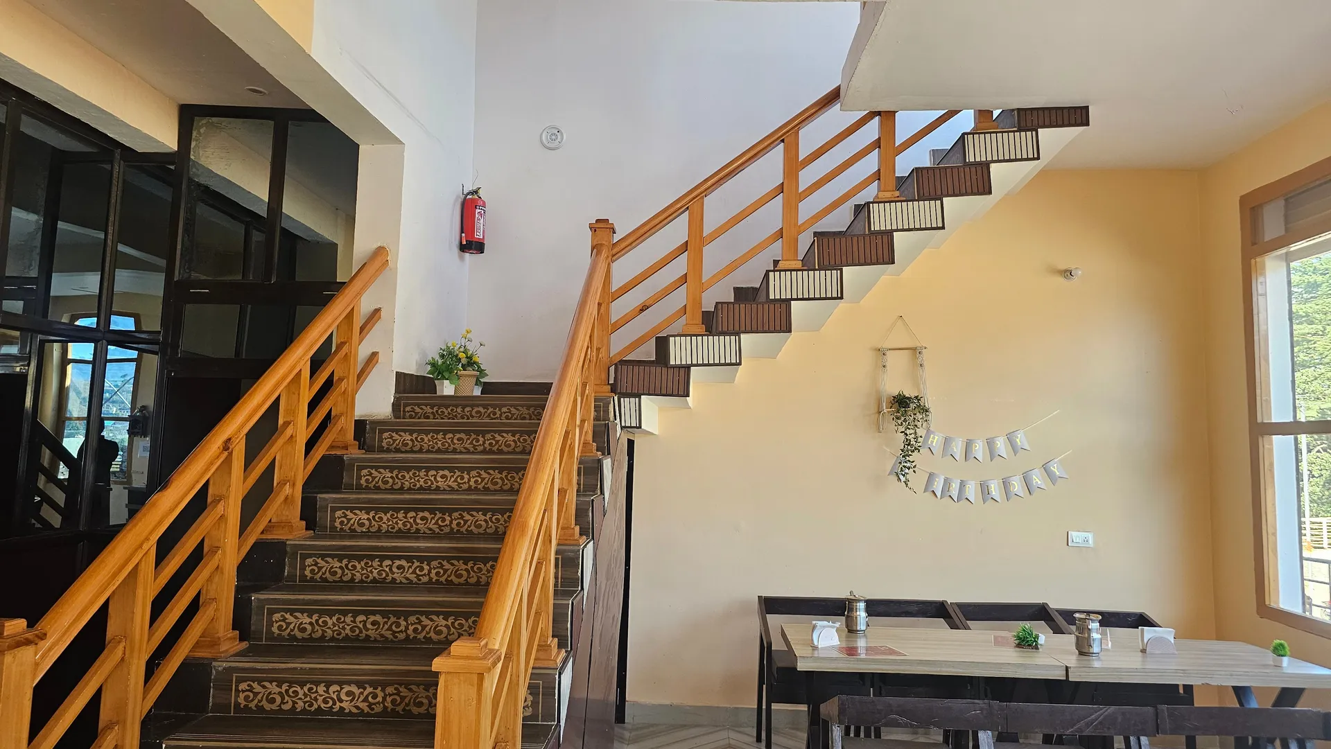 Hotel Mansarovar Inn Common Area