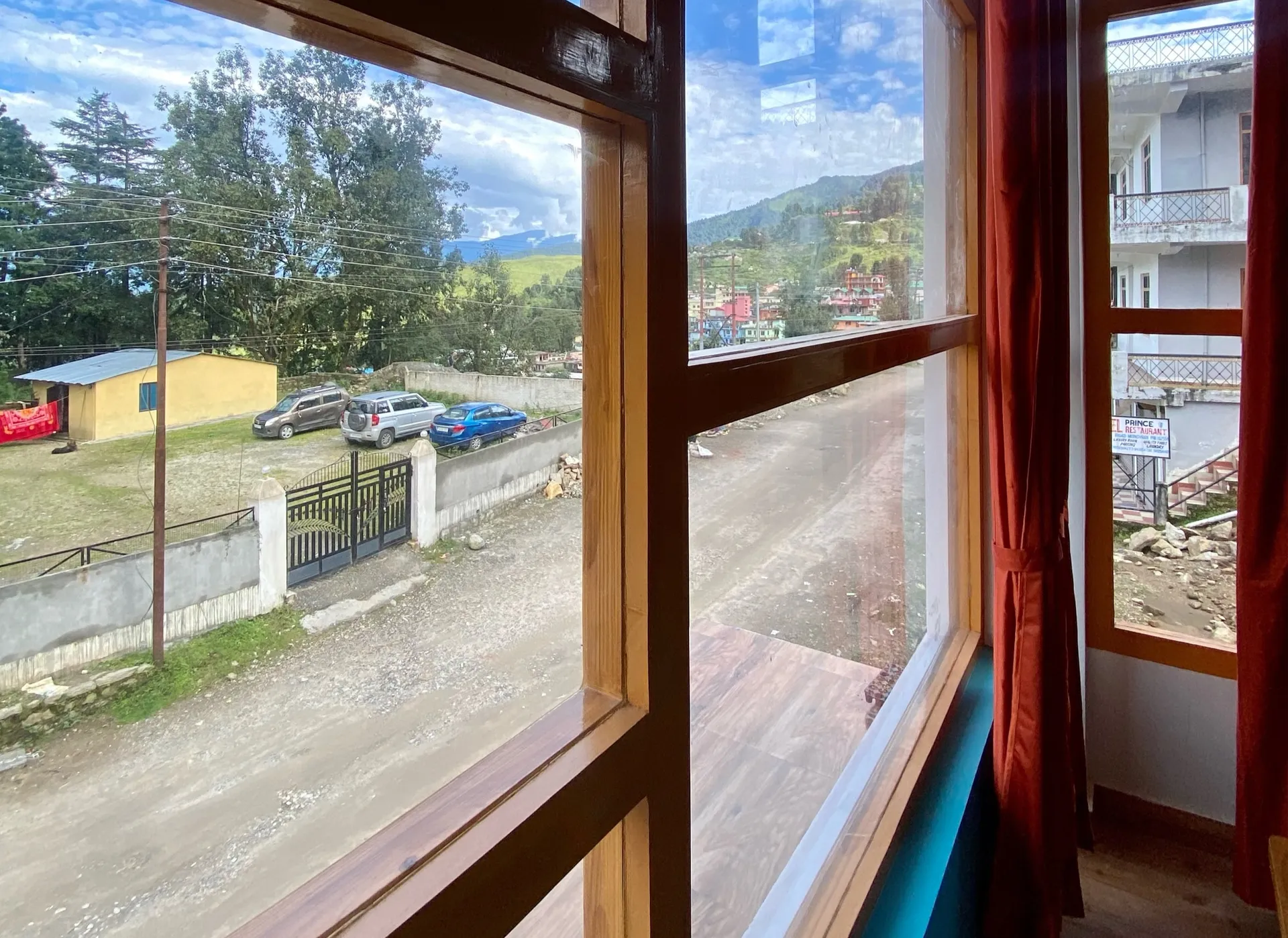 Hotel Mansarovar Inn Parking