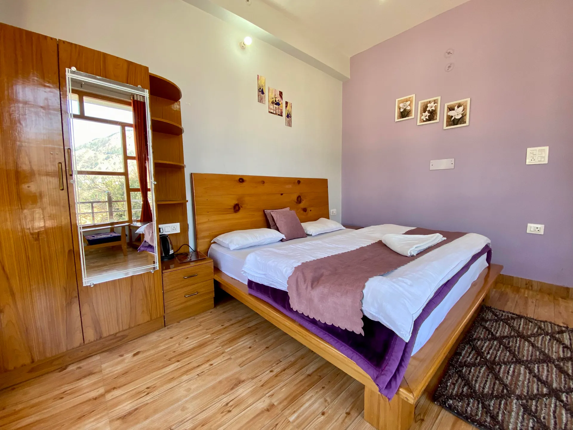 Hotel Mansarovar Inn Room