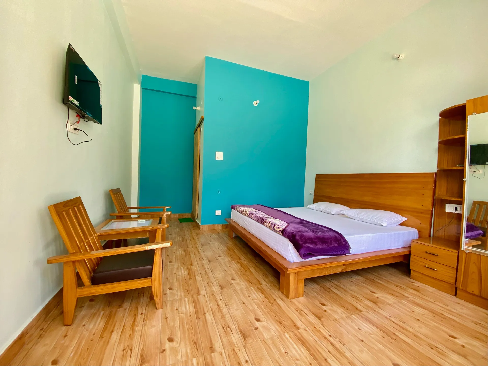 Hotel Mansarovar Inn Room