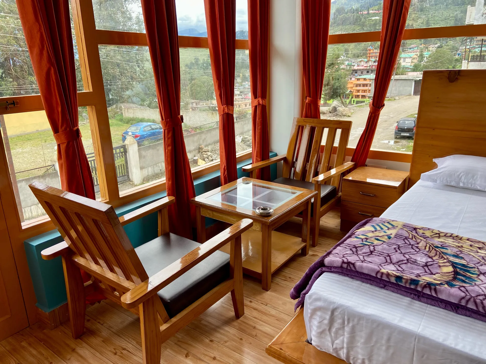 Hotel Mansarovar Inn Room