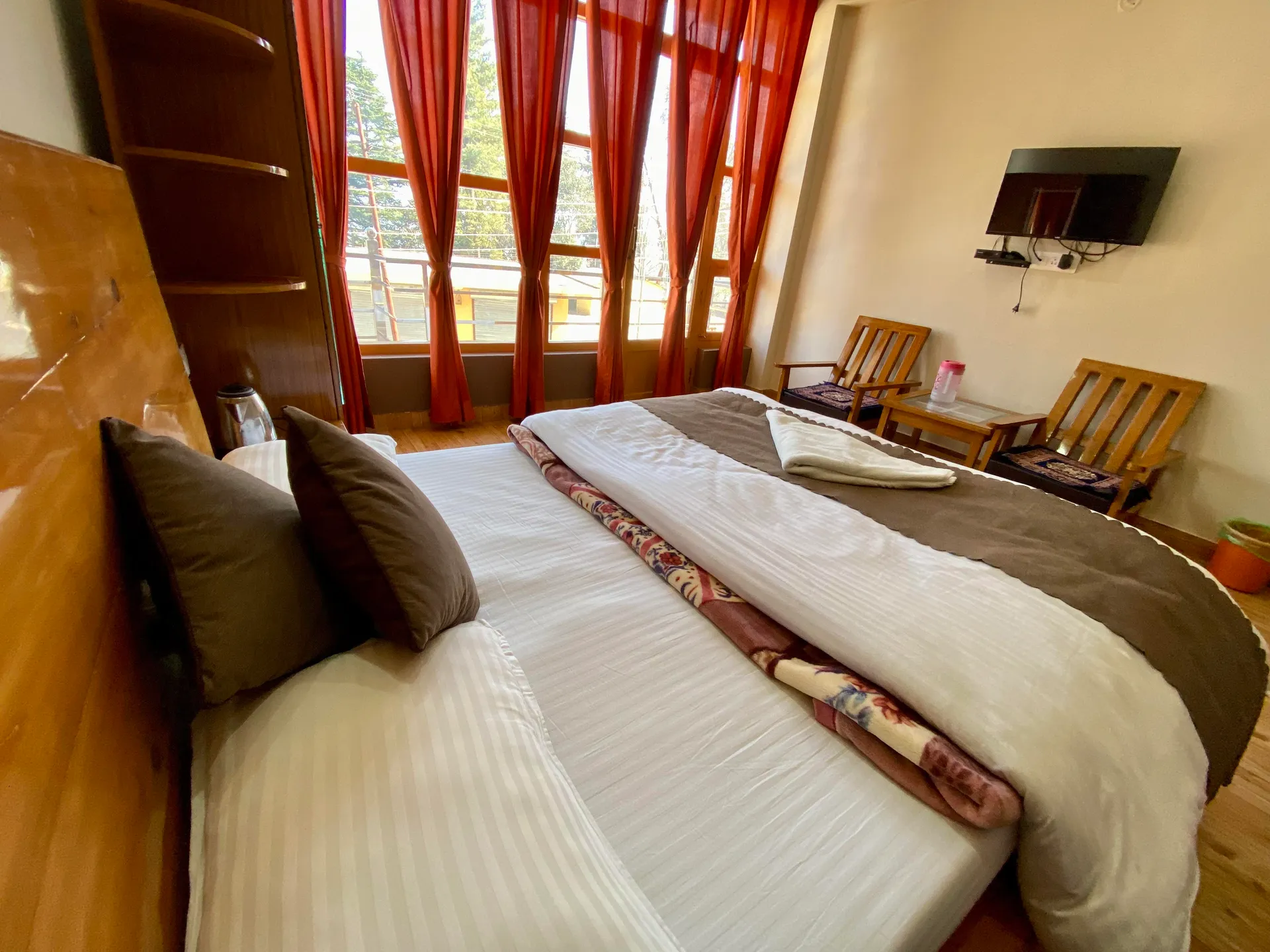 Hotel Mansarovar Inn Room