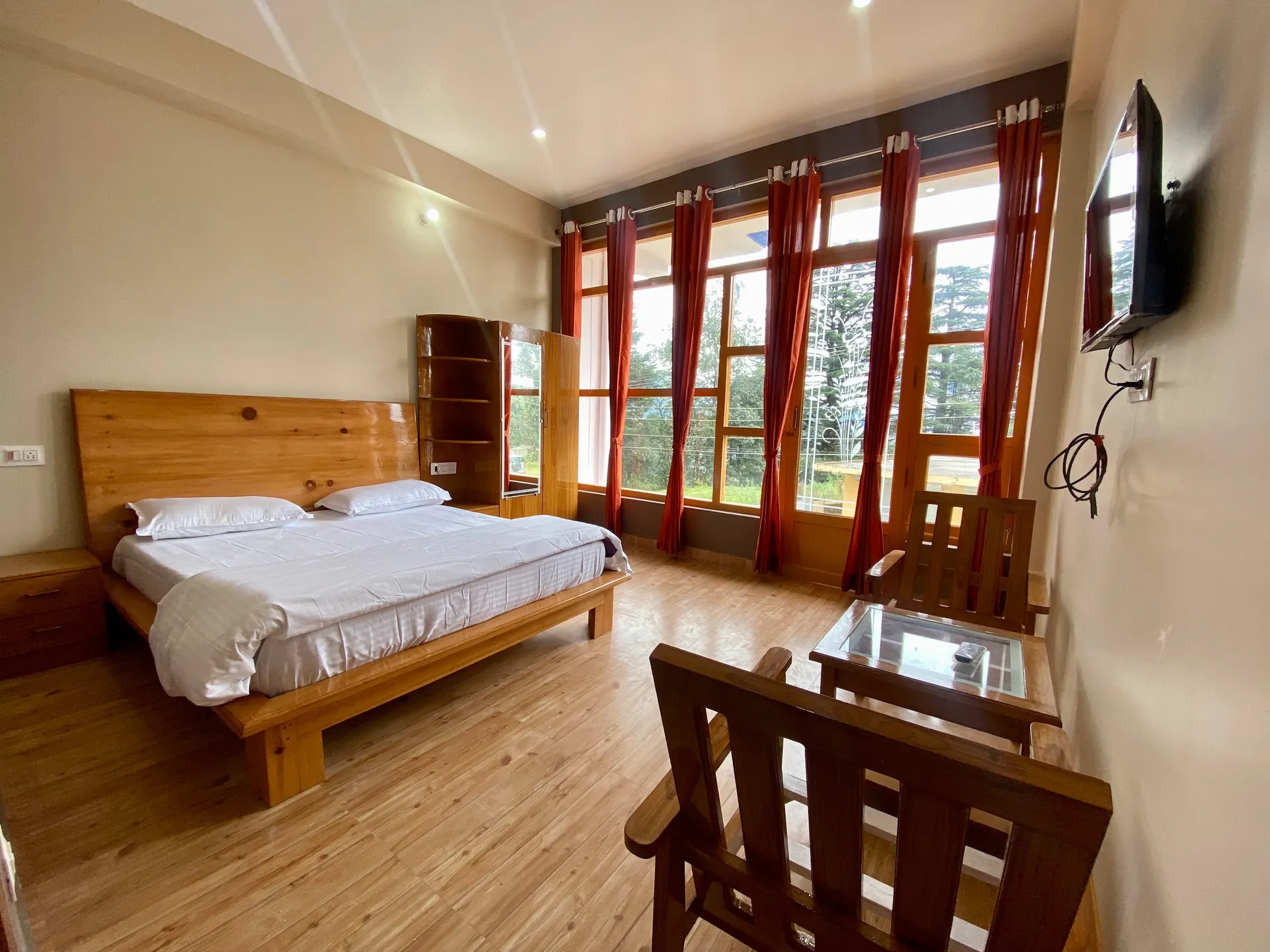 Hotel Mansarovar Inn Room