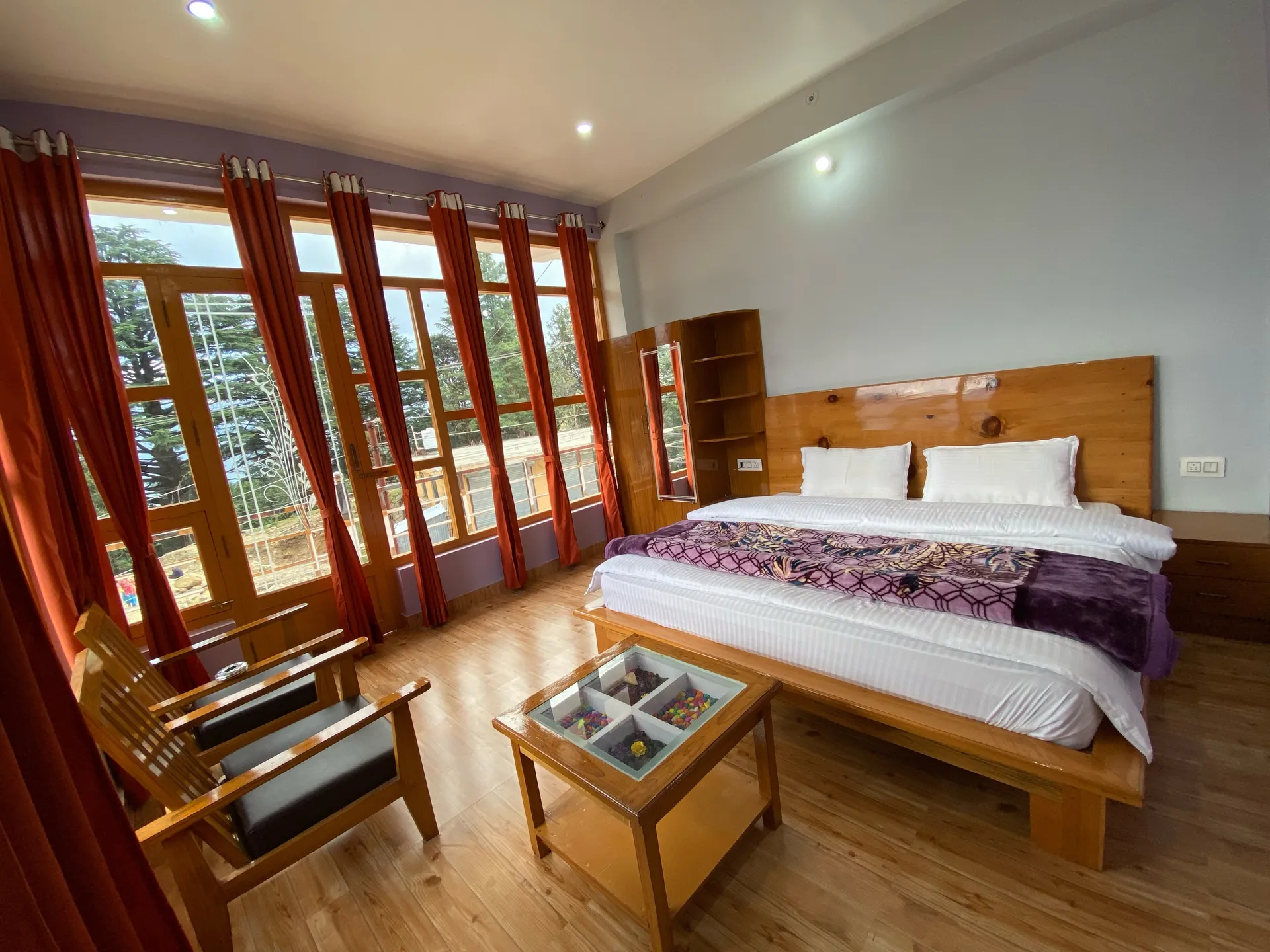 Hotel Mansarovar Inn Room
