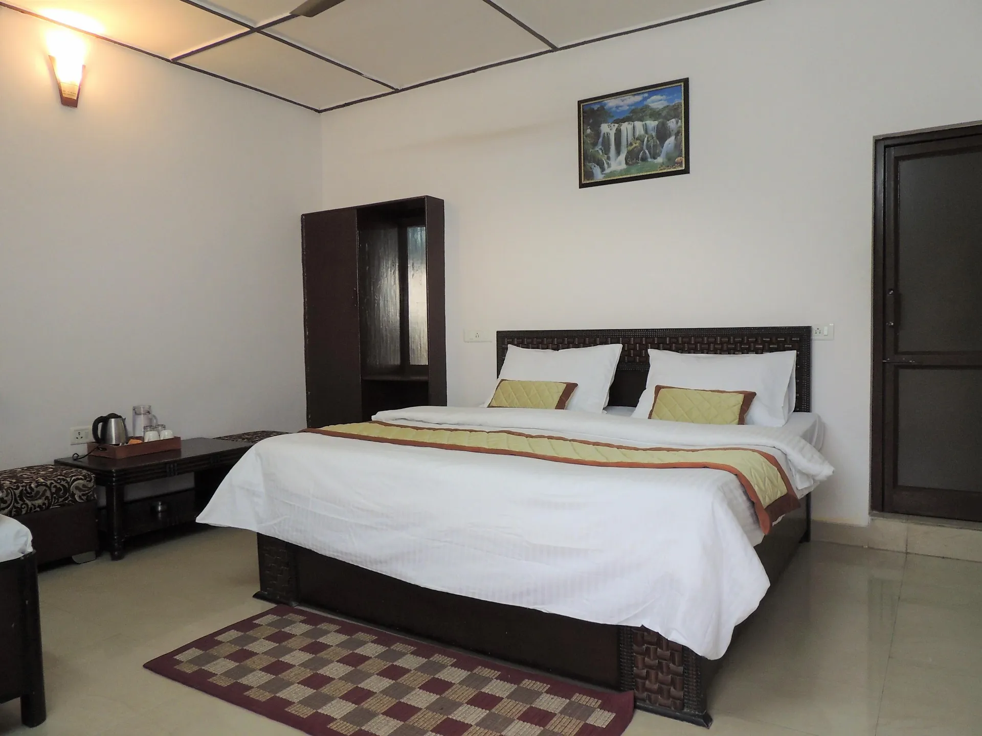 CEYONE CLASSIC FALL RESORT Room