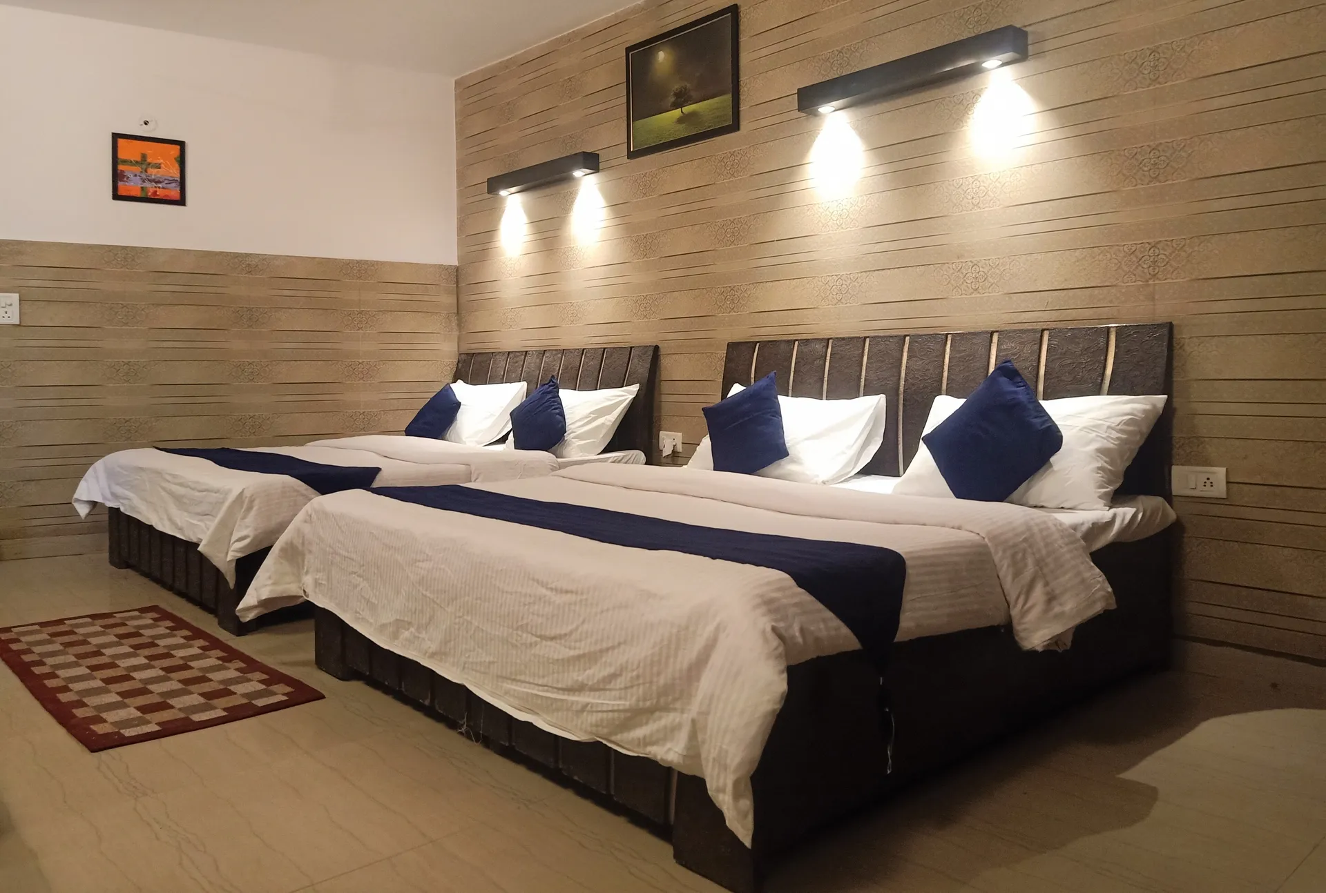 CEYONE CLASSIC FALL RESORT Room