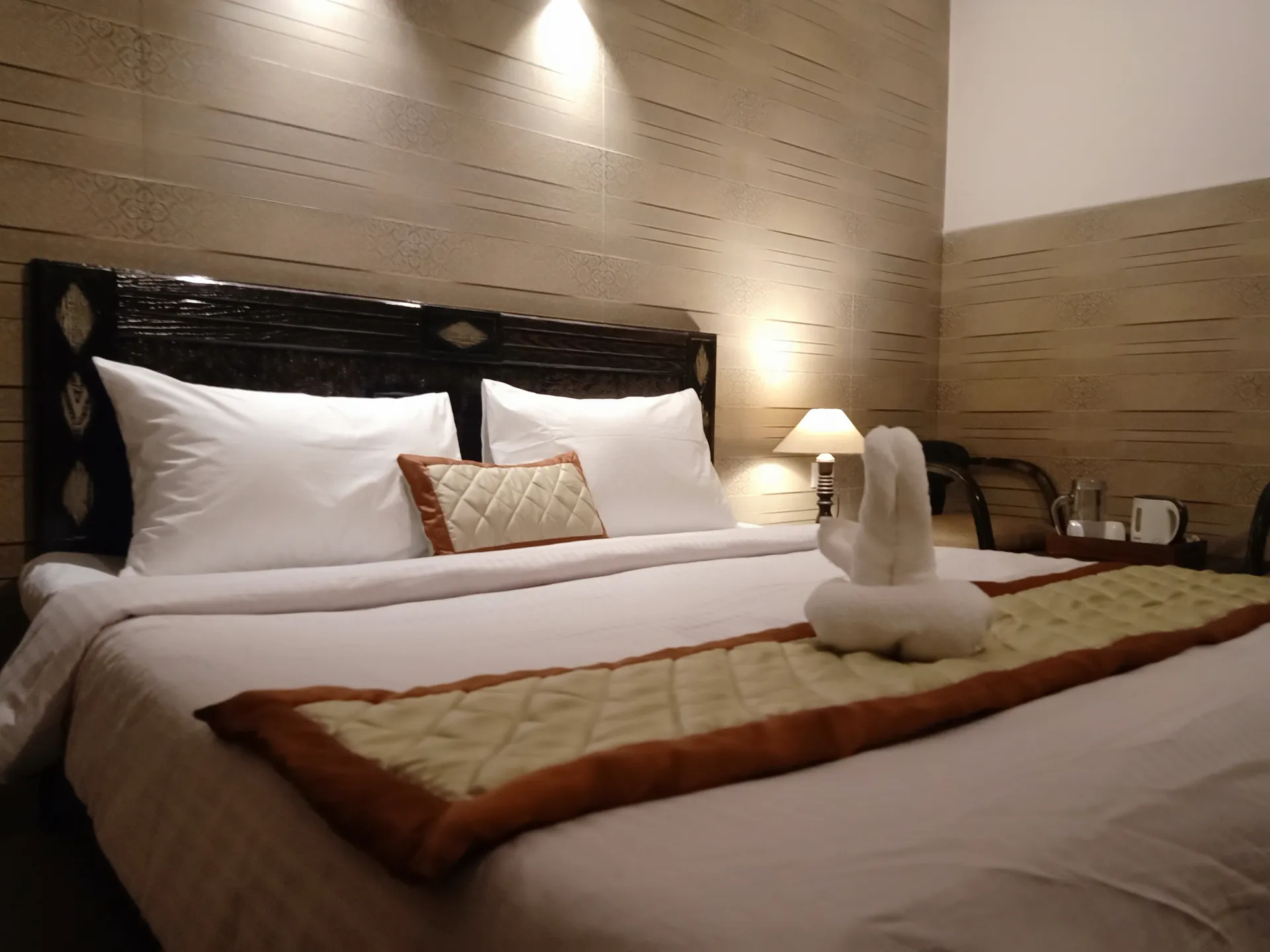 CEYONE CLASSIC FALL RESORT Room