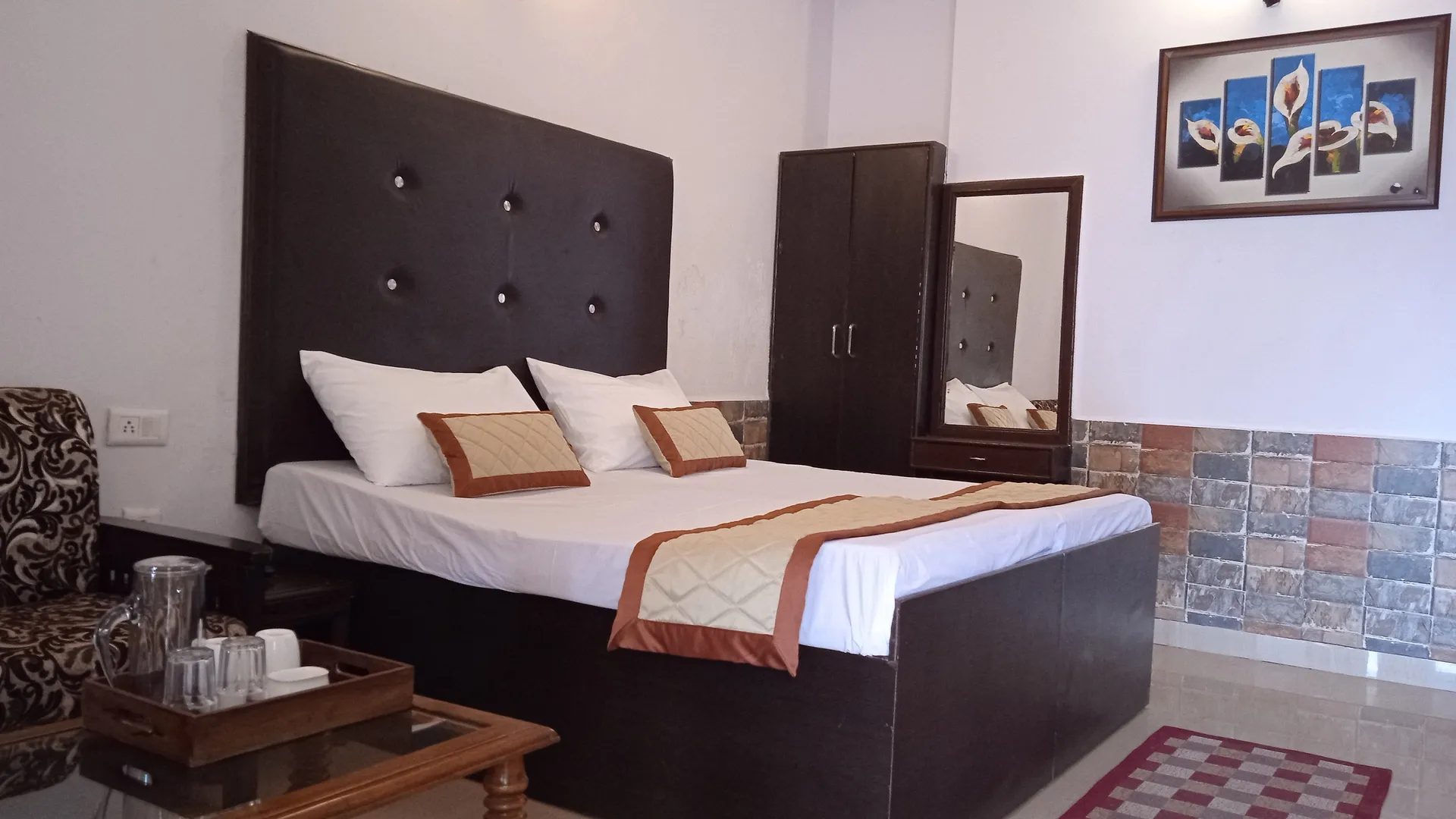 CEYONE CLASSIC FALL RESORT Room