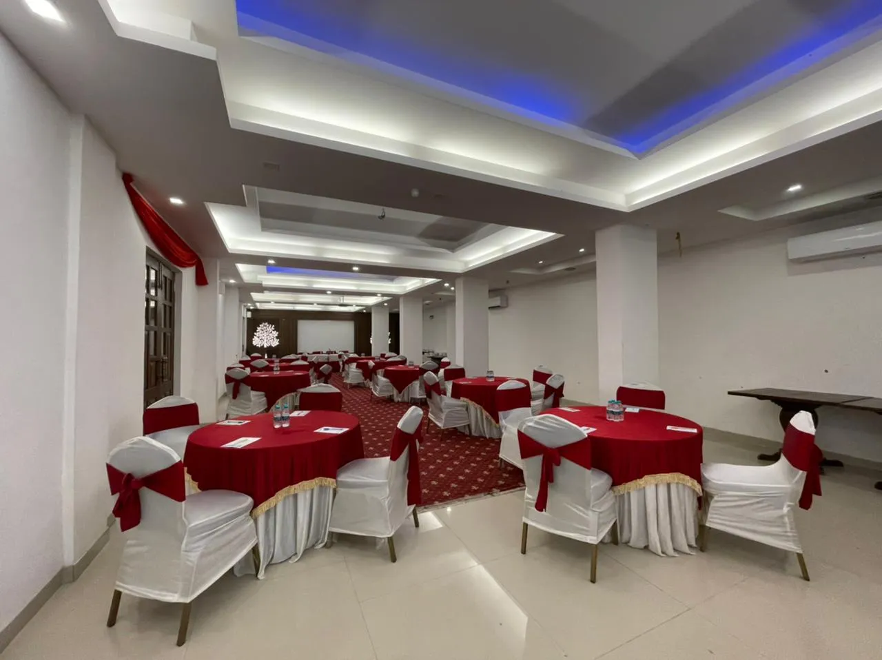 DLS Highland resort and Spa Conference Room