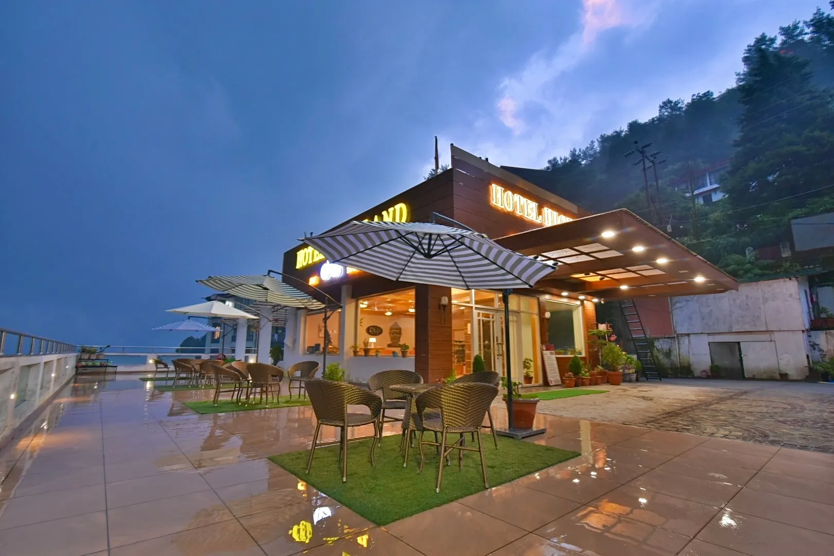 DLS Highland resort and Spa Entrance