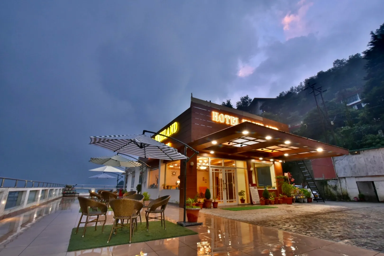 DLS Highland resort and Spa Facade