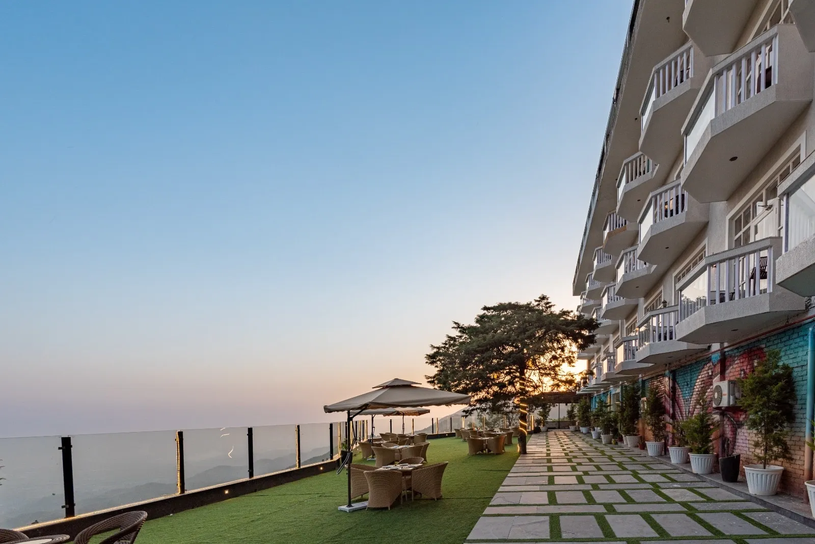 DLS Highland resort and Spa Garden