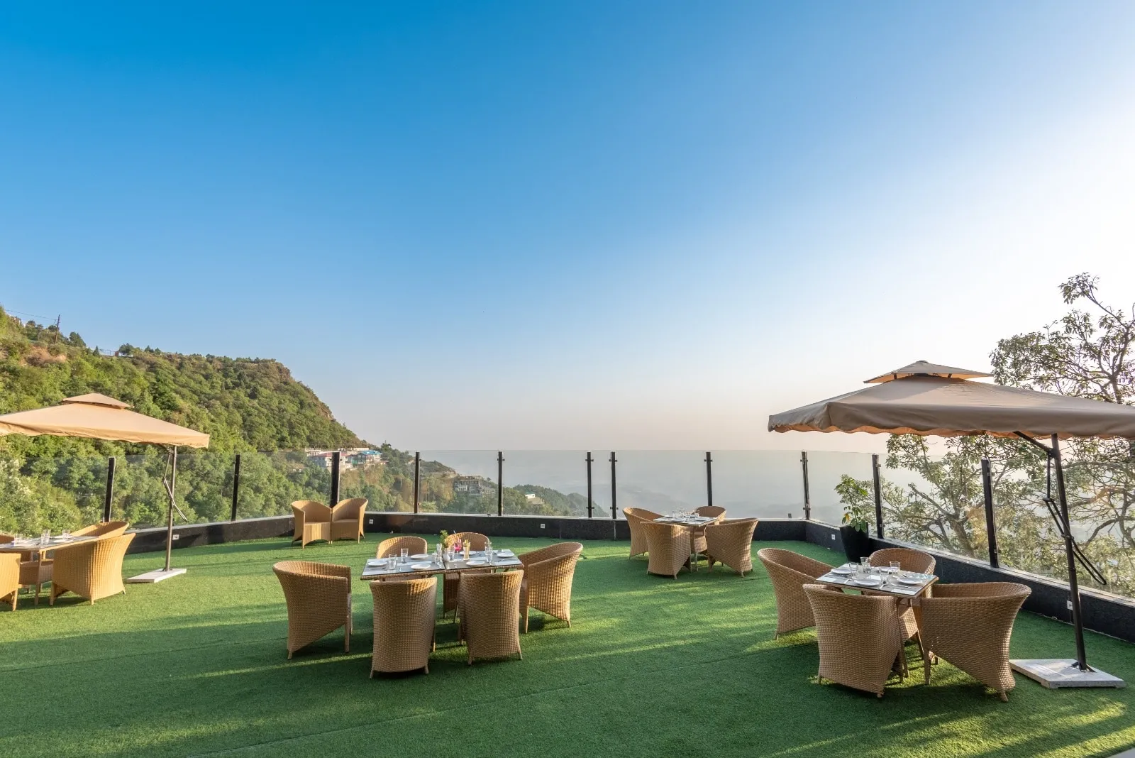 DLS Highland resort and Spa Outdoors
