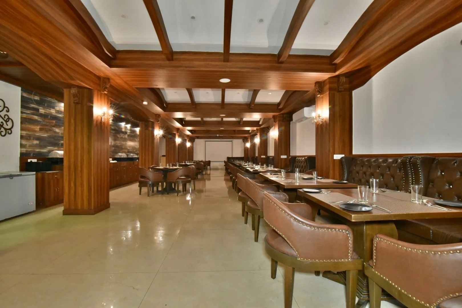 DLS Highland resort and Spa Restaurant